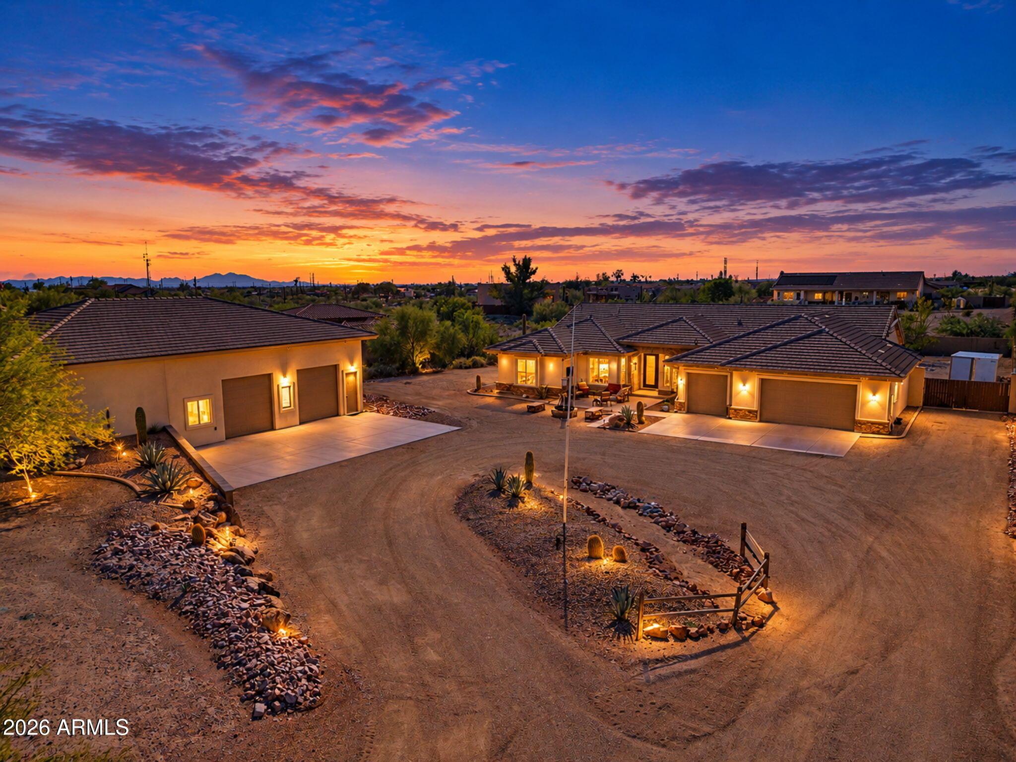 N Roadrunner Rd, Apache Junction, AZ 85119