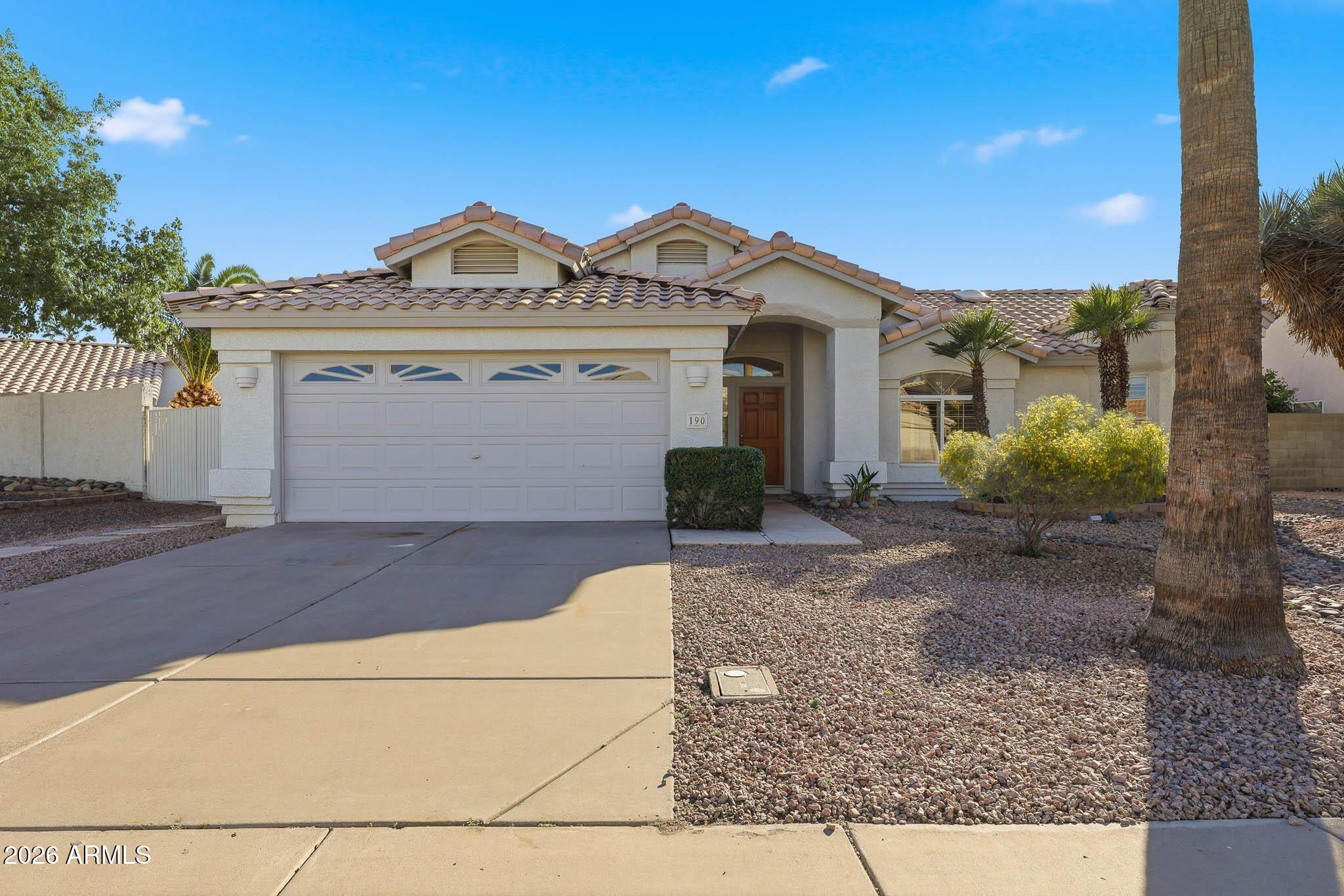 S Longmore St, Chandler, AZ 85224