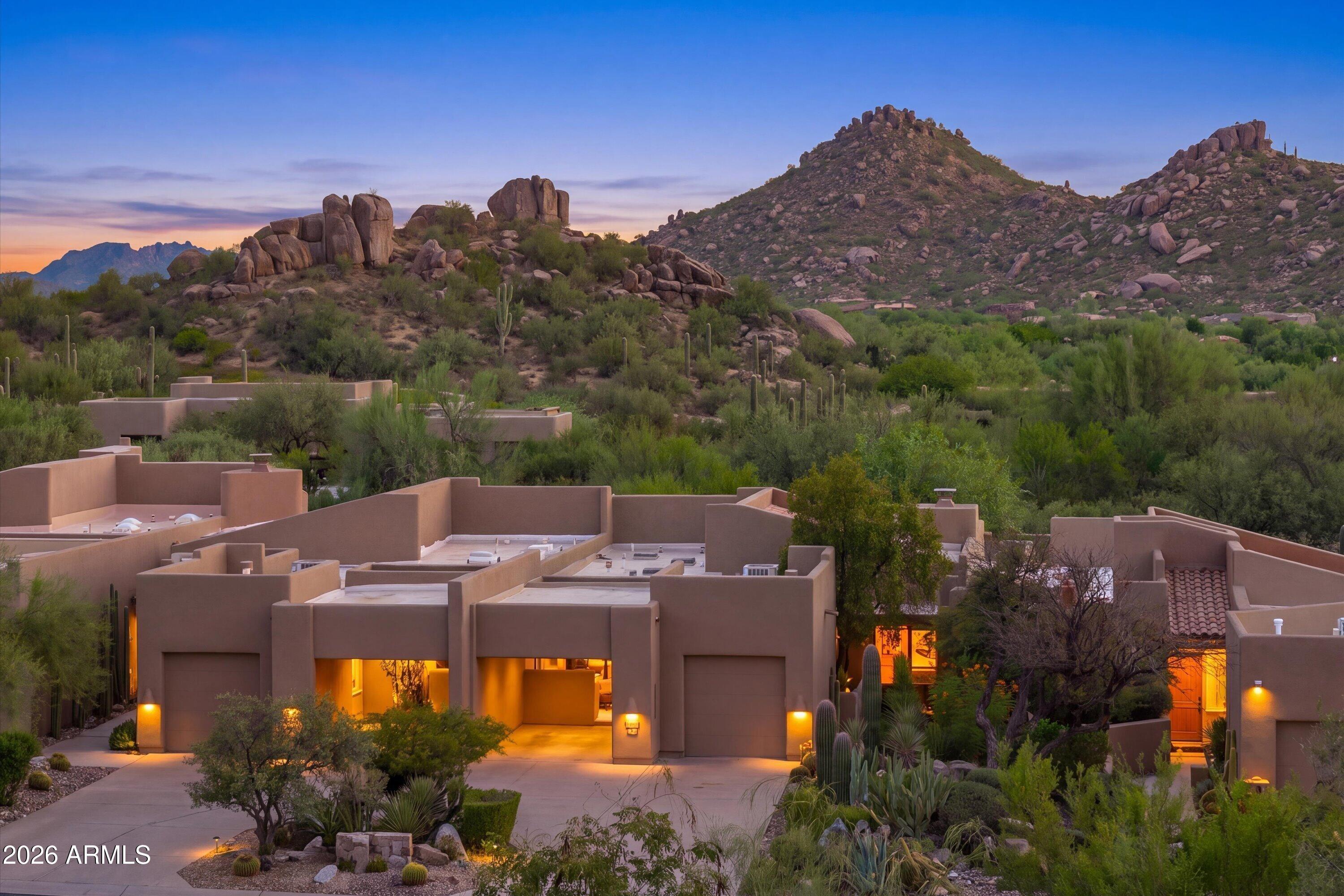 E Whitethorn Cir, Scottsdale, AZ 85266