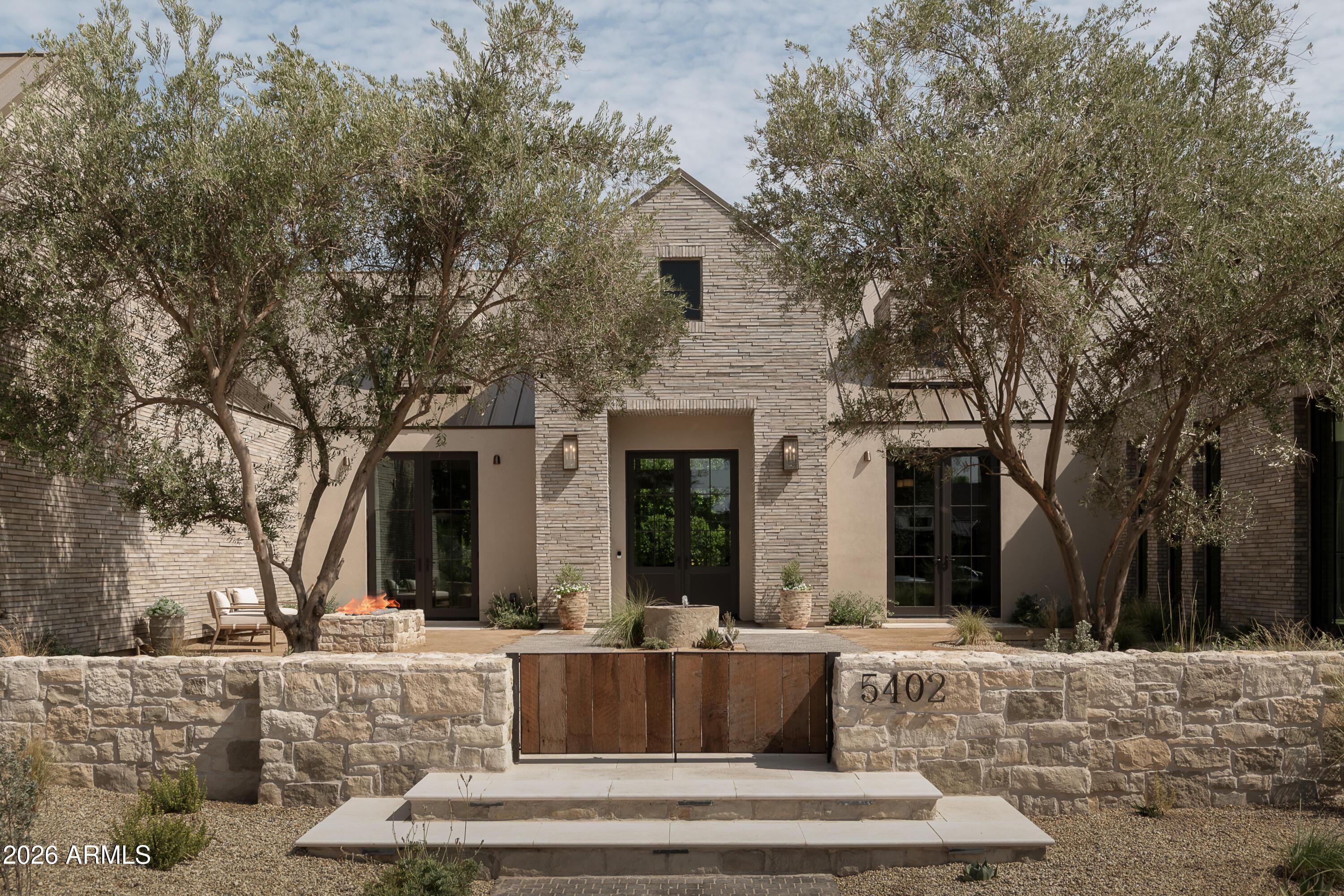 E Lafayette Blvd, Phoenix, AZ 85018