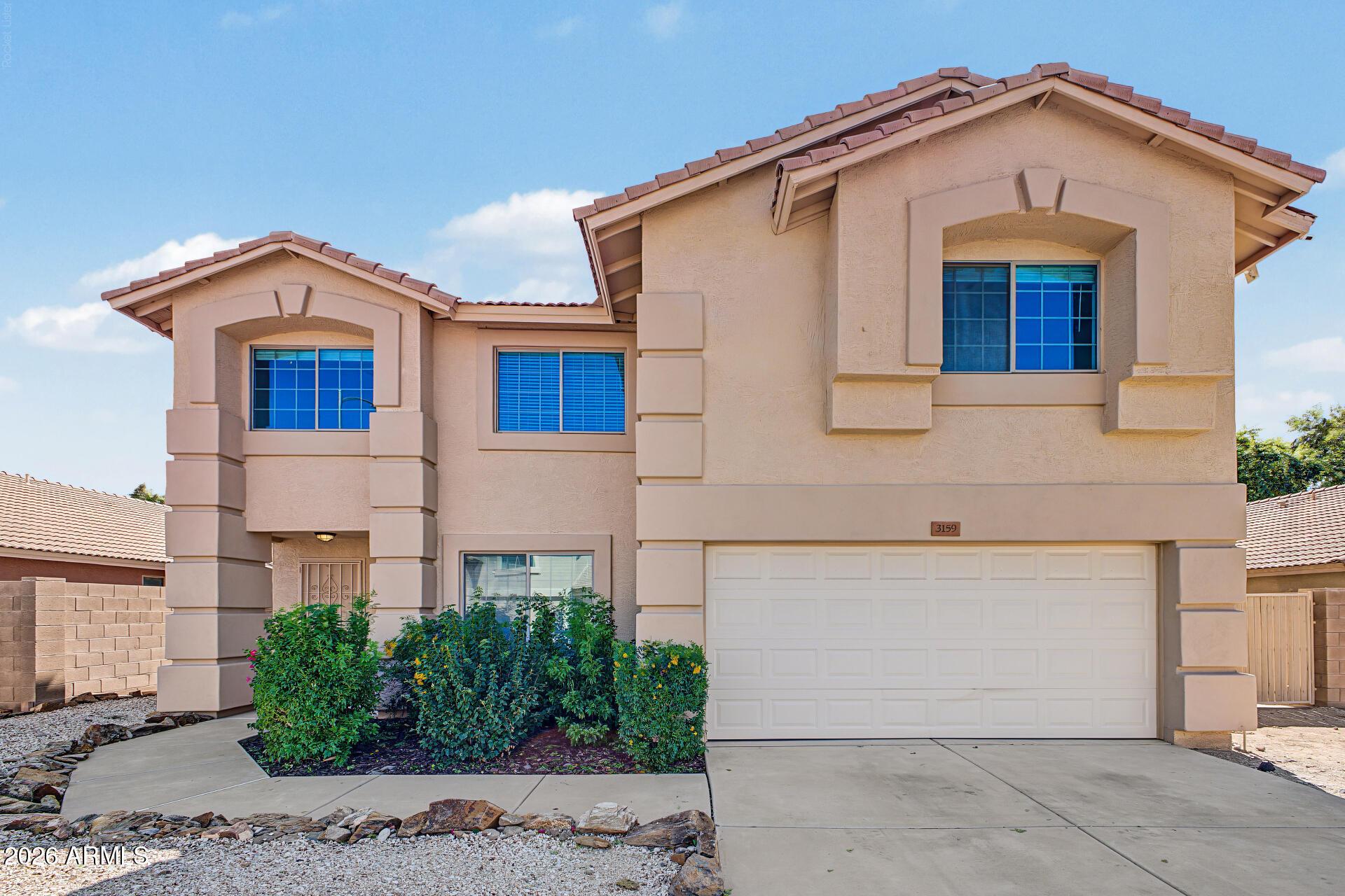 W Matthew Dr, Phoenix, AZ 85027