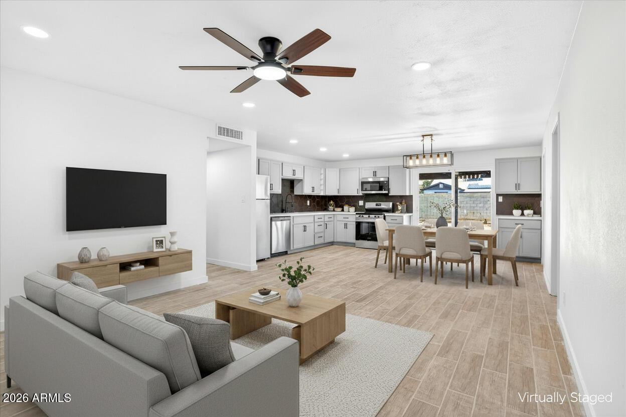 W Columbus Ave, Phoenix, AZ 85033