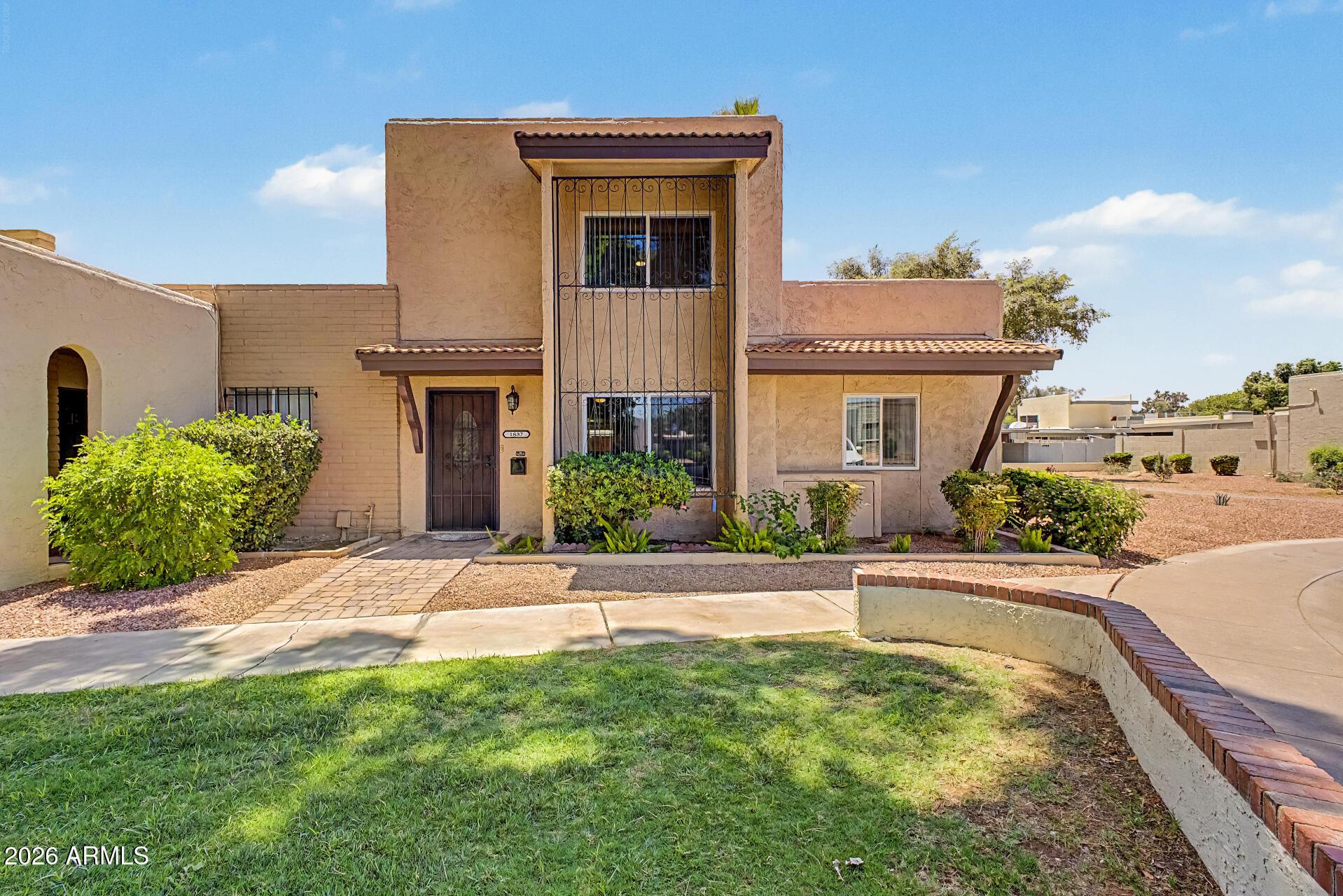 W Stella Ln, Phoenix, AZ 85015
