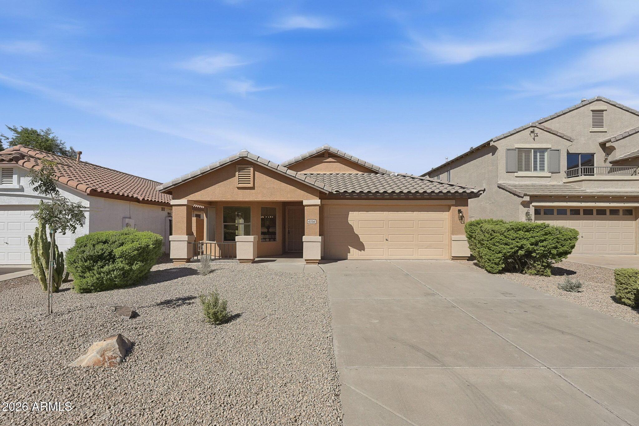 E Coal St, San Tan Valley, AZ 85143