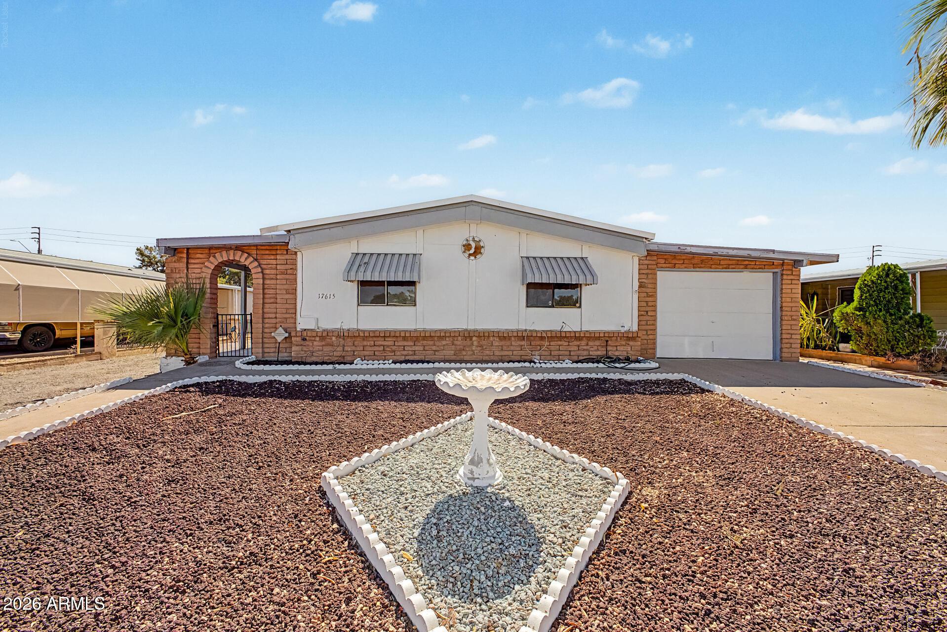 N 15th Pl, Phoenix, AZ 85022