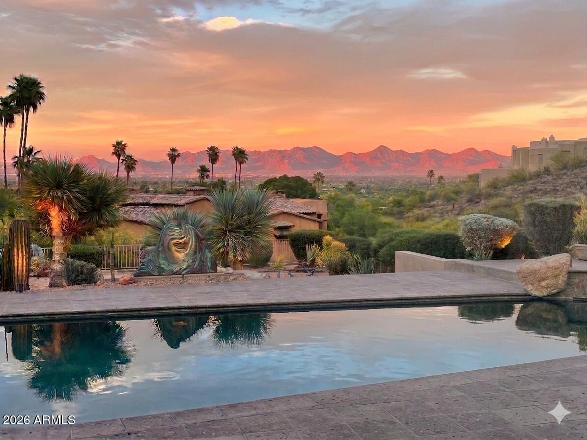 N Charles Dr, Paradise Valley, AZ 85253