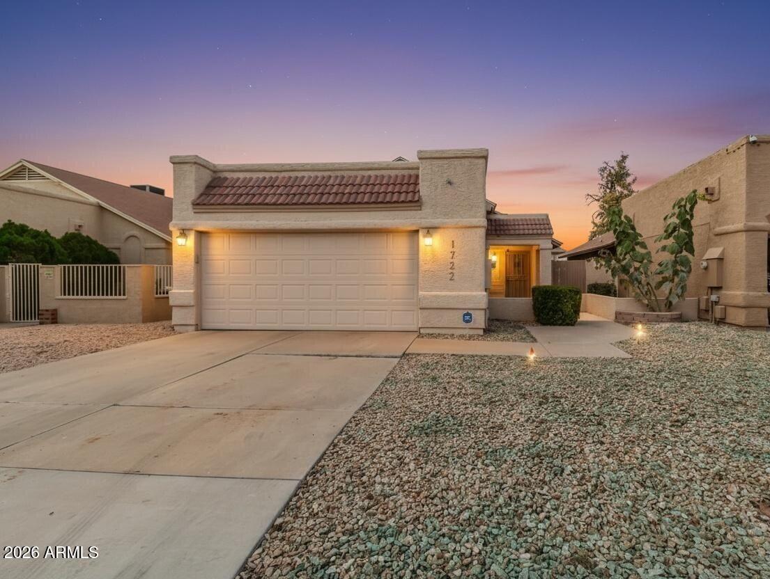 N Comanche Dr, Chandler, AZ 85224