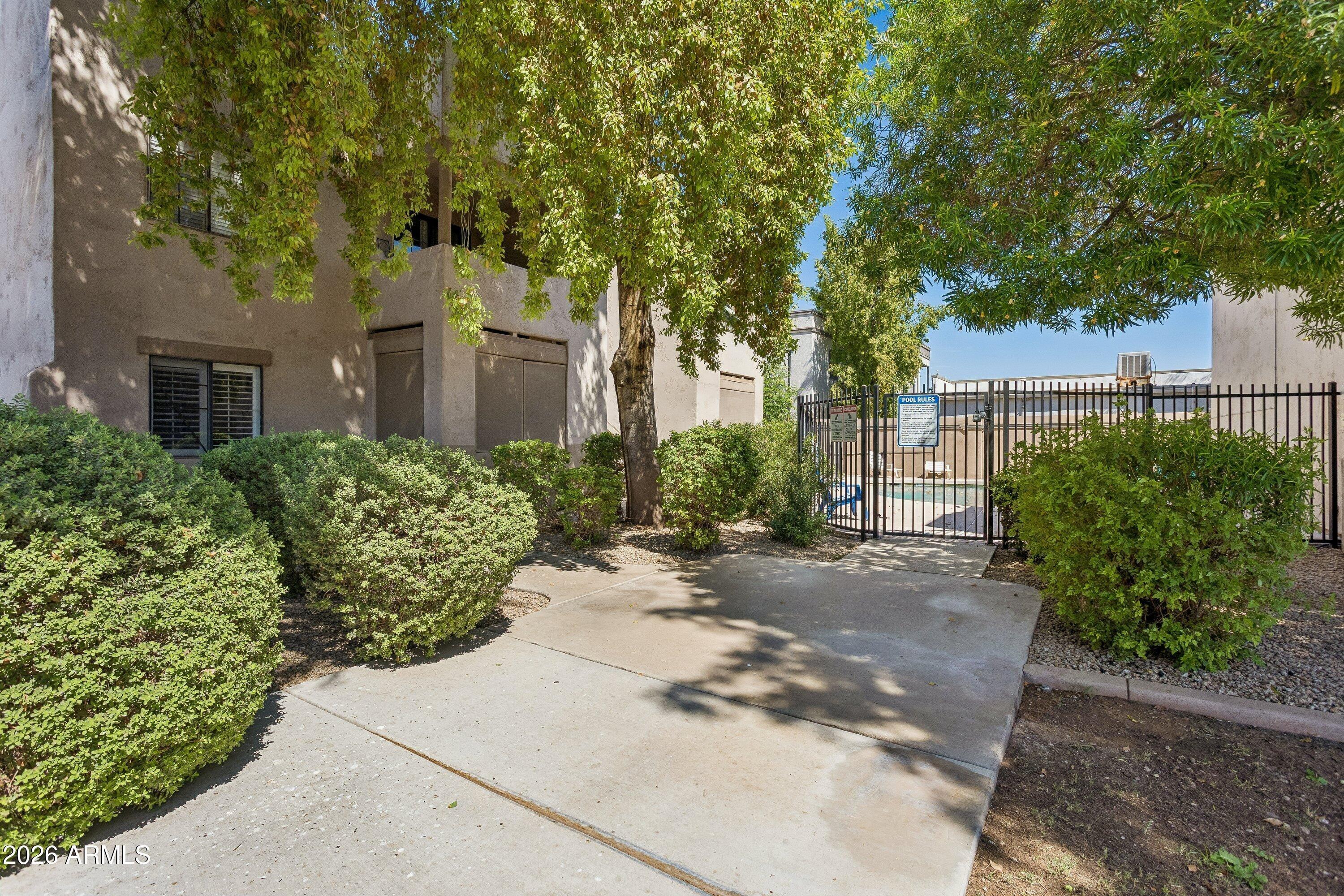 N 17th Ave, Phoenix, AZ 85015