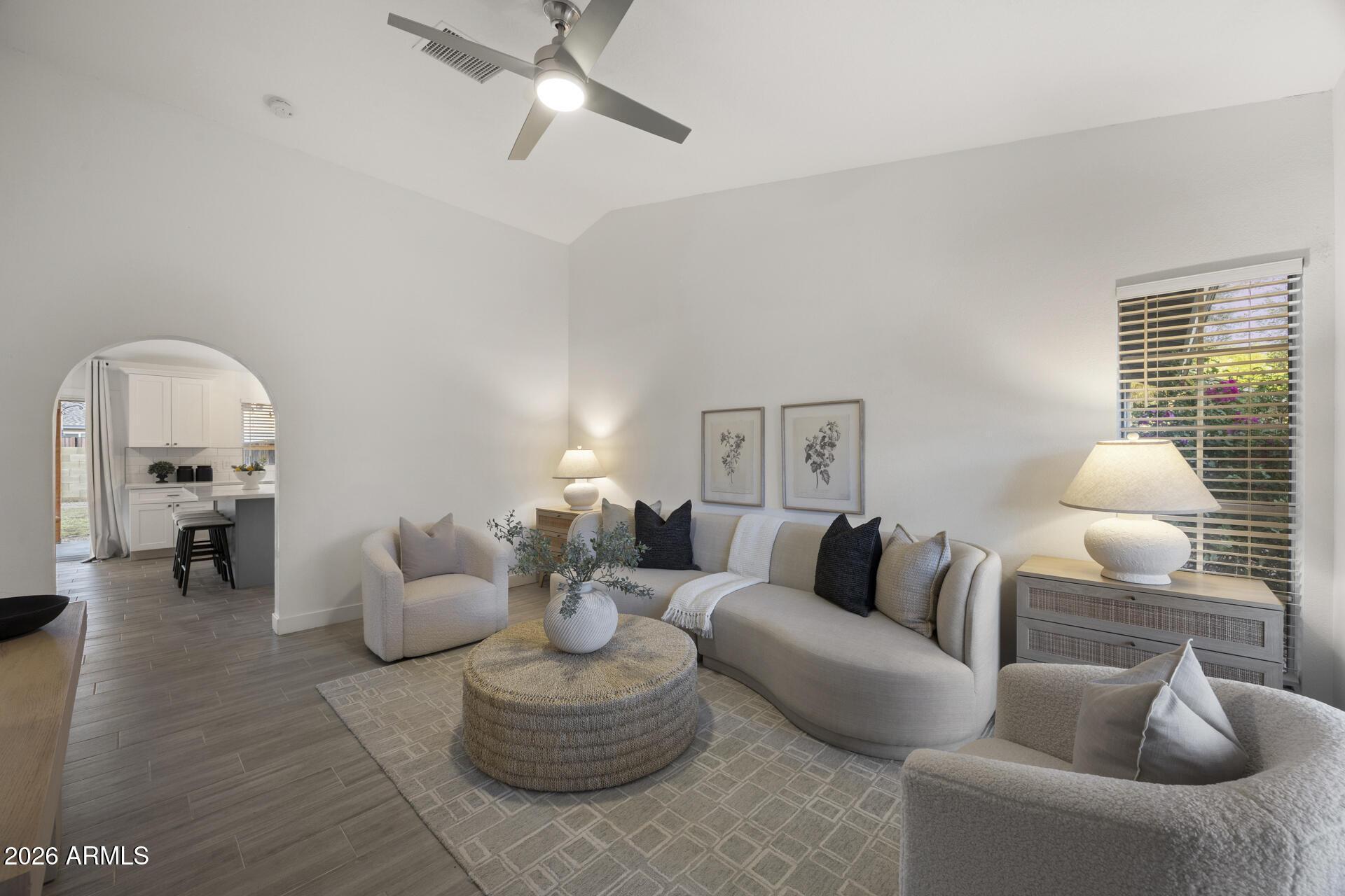 E Hope St, Mesa, AZ 85203