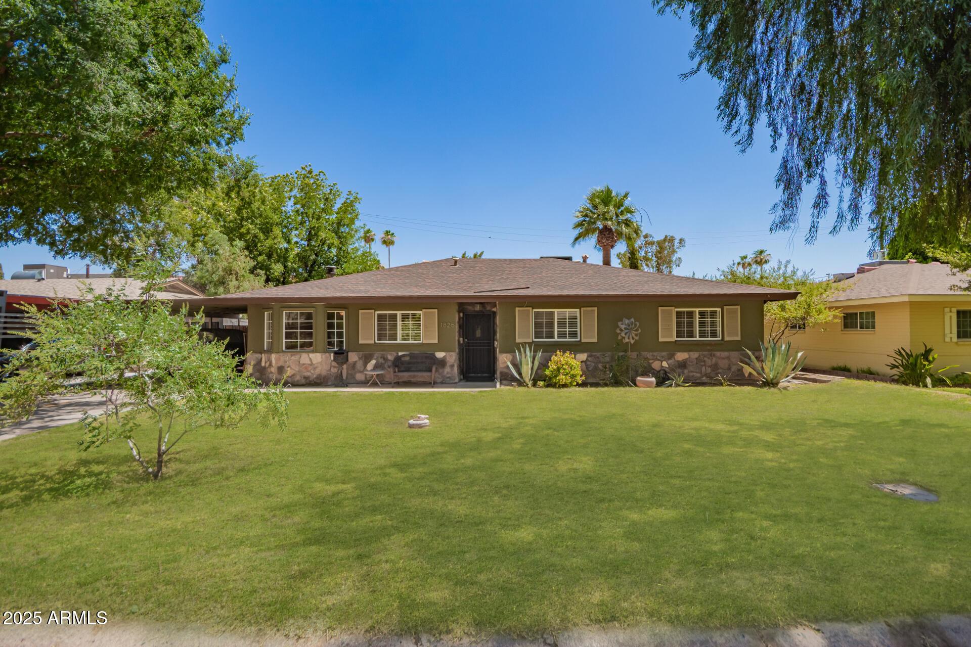 E Medlock Dr, Phoenix, AZ 85016