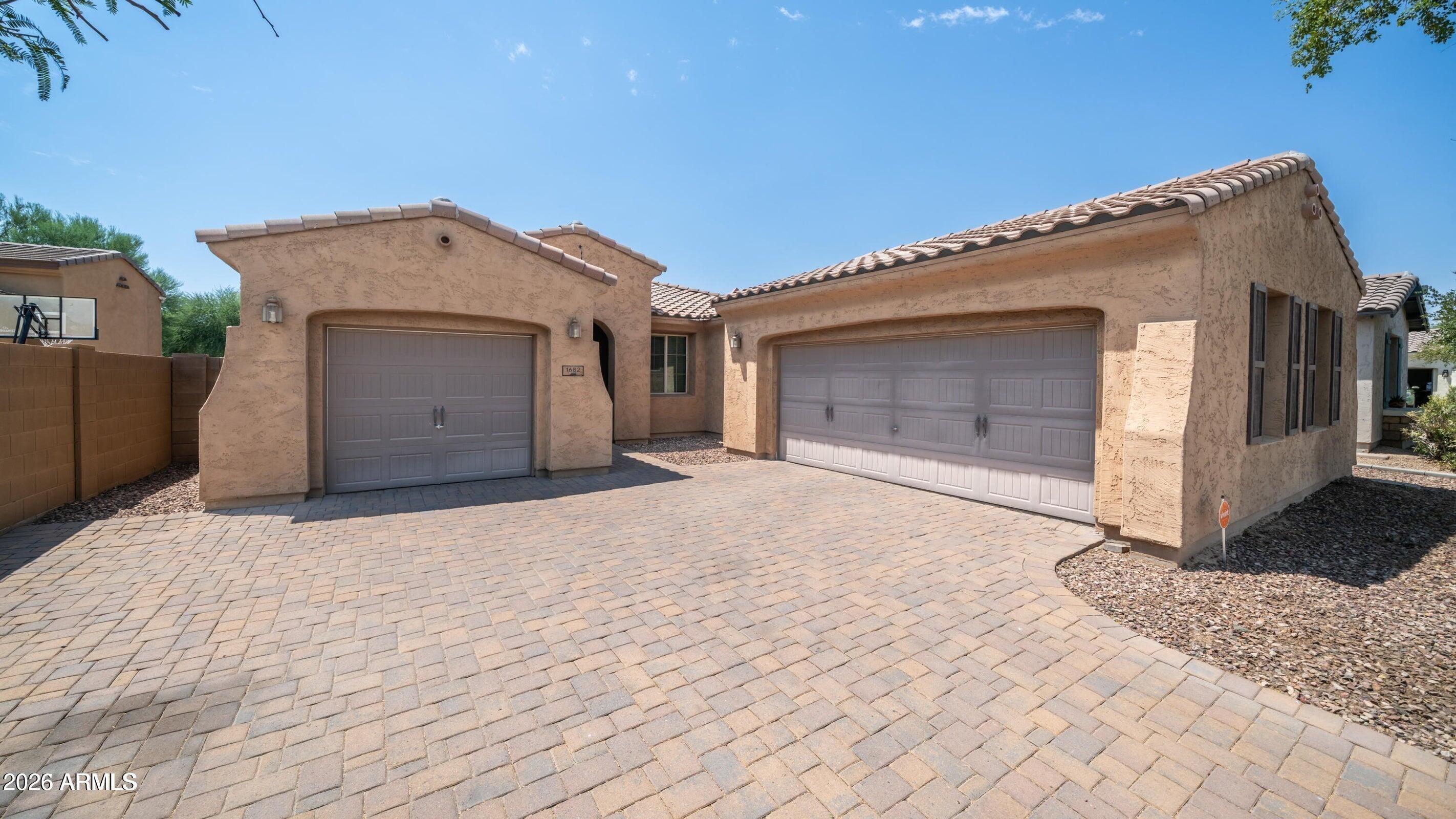 N 144th Dr, Goodyear, AZ 85395
