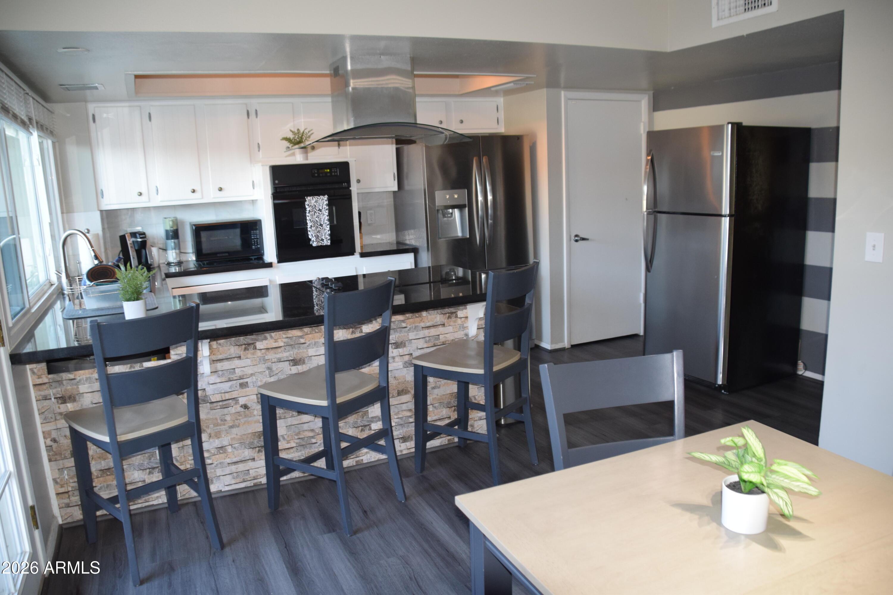 N 21st Ave, Phoenix, AZ 85015