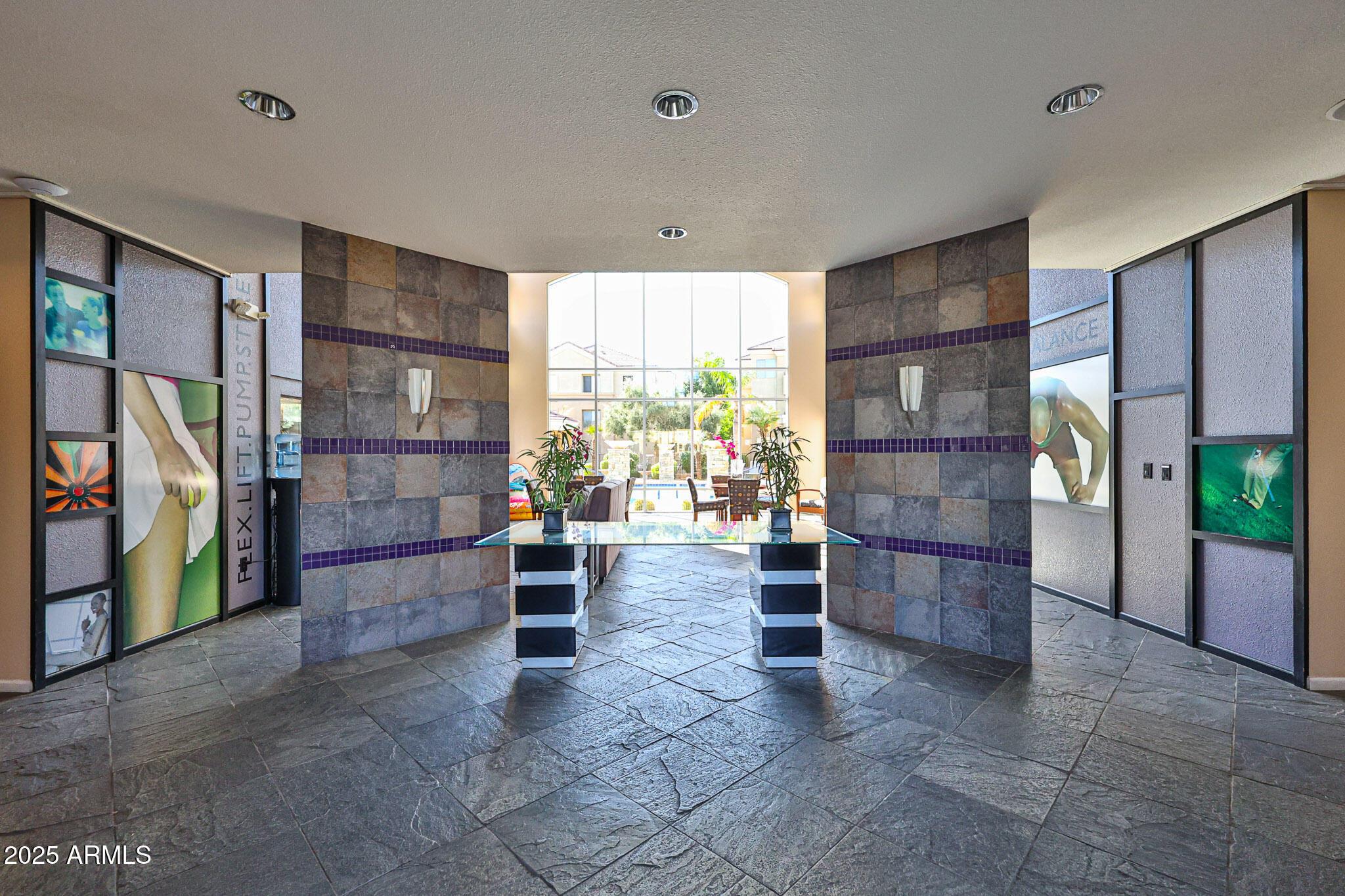 N Cave Creek Rd, Phoenix, AZ 85032