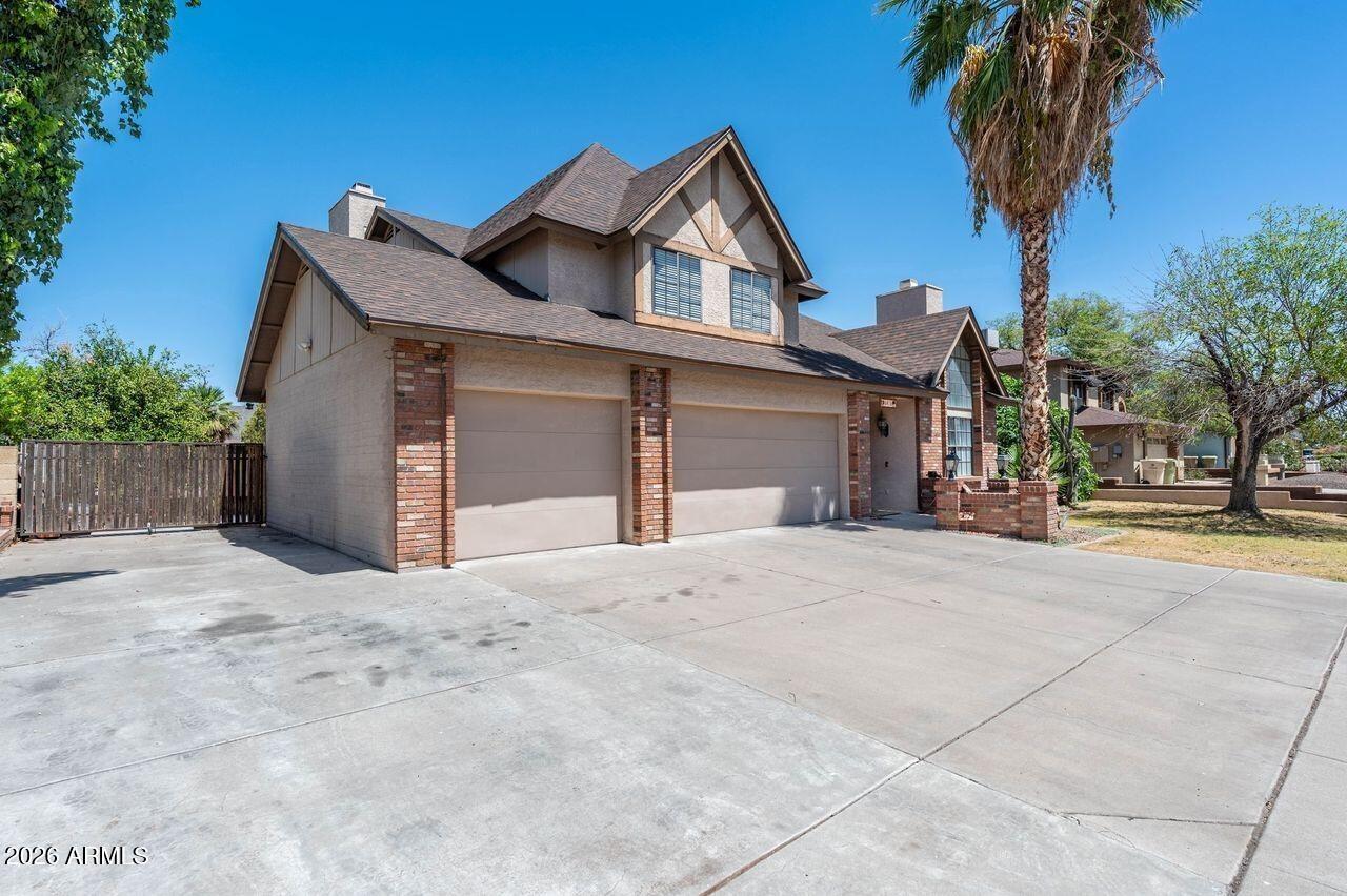 W Shangri La Rd, Glendale, AZ 85304