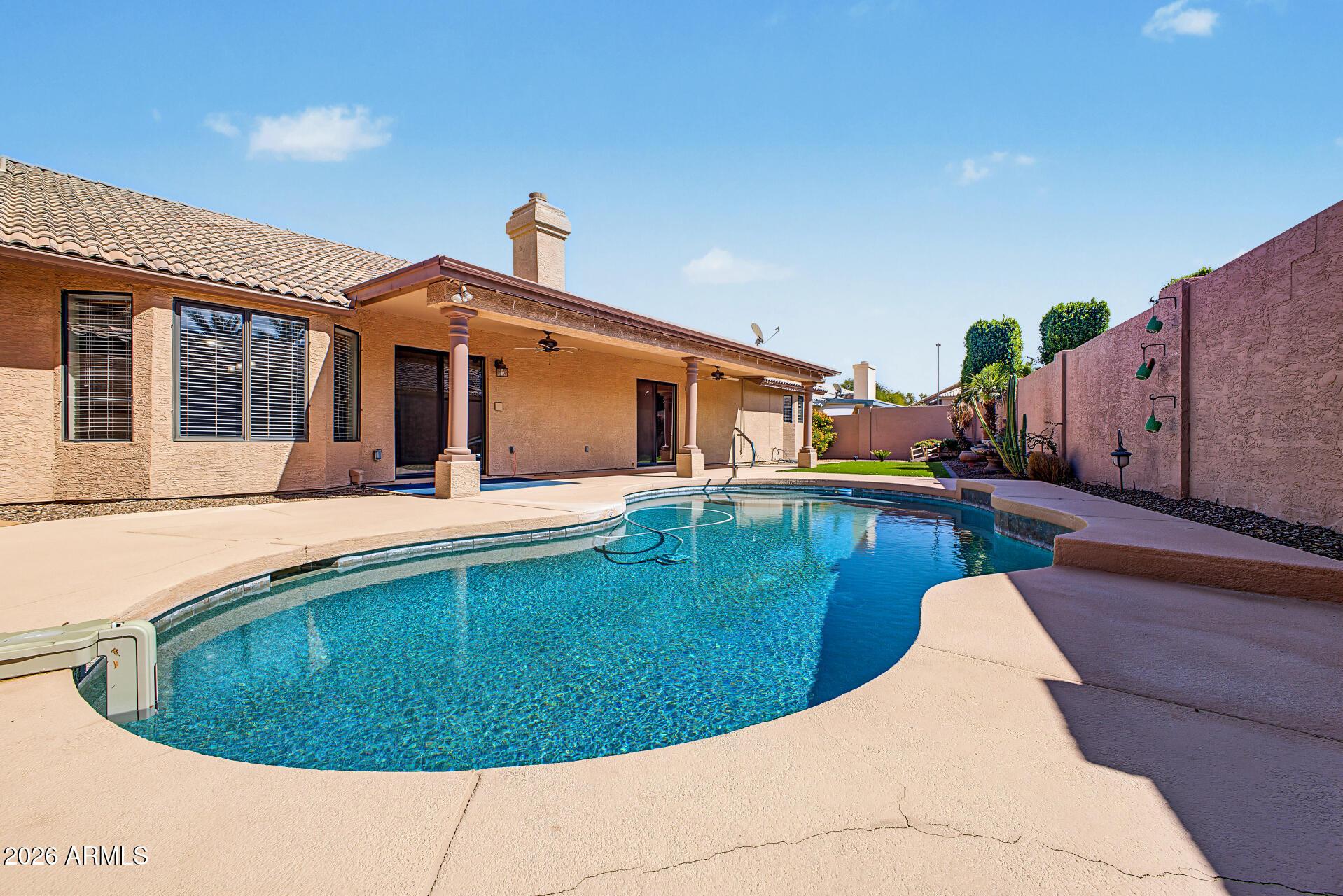 W Royal Palms Ct, Gilbert, AZ 85233