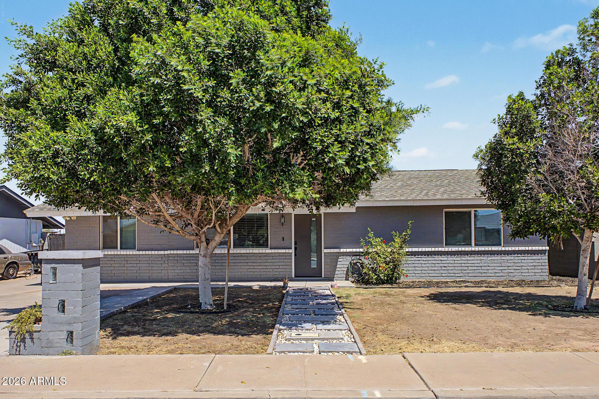 E Indigo St, Mesa, AZ 85201