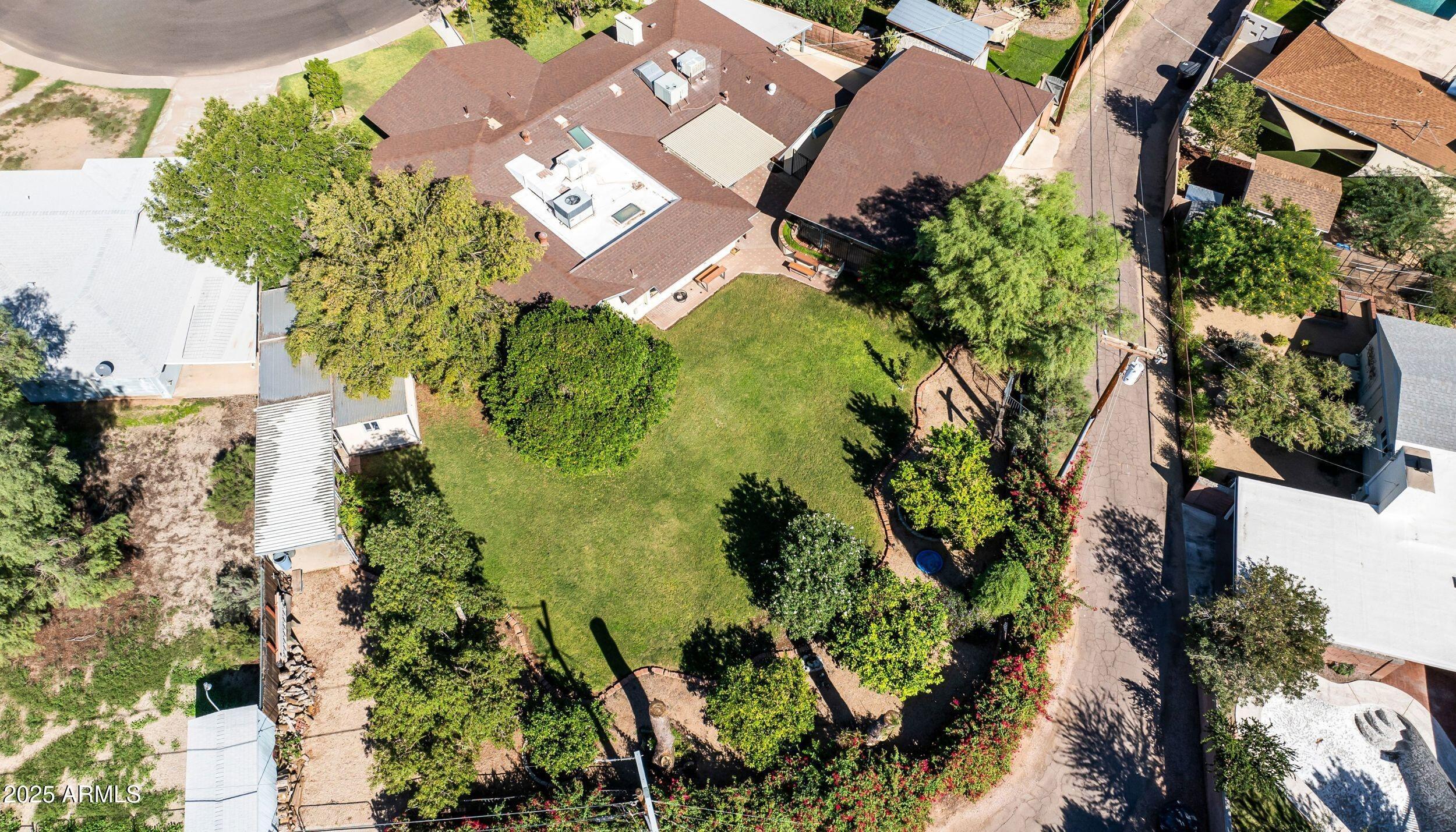 W Cambridge Ave, Phoenix, AZ 85009