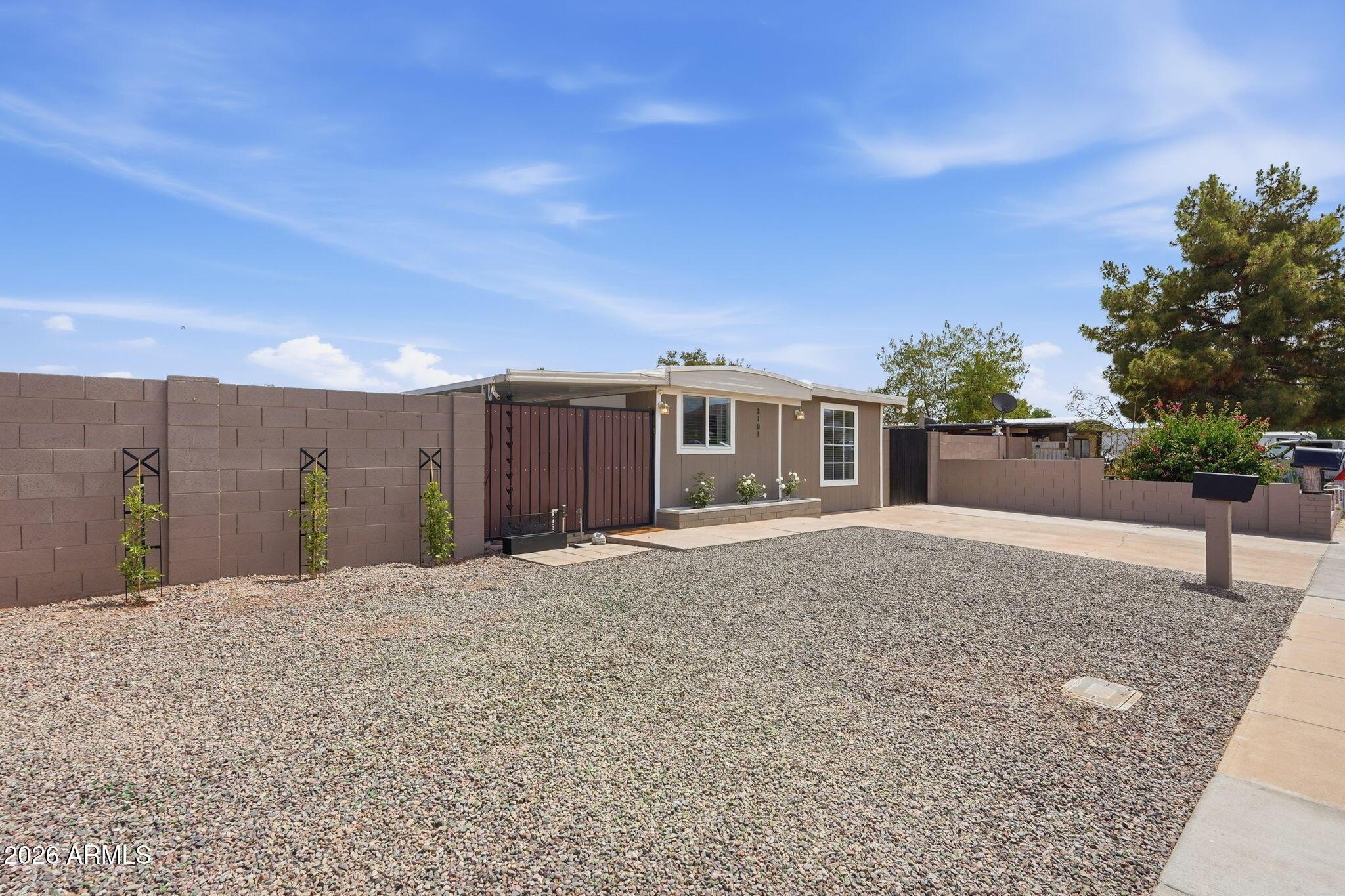 N Silverton St, Mesa, AZ 85203
