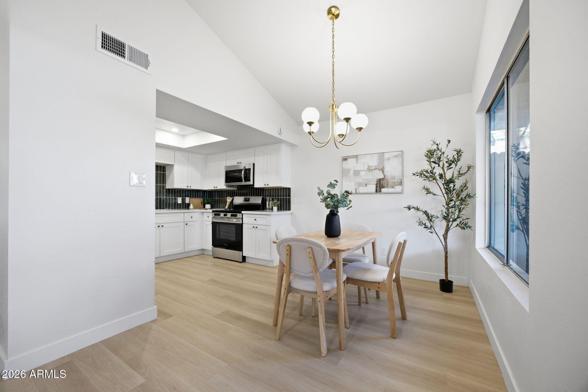 N 49th Ave, Glendale, AZ 85302