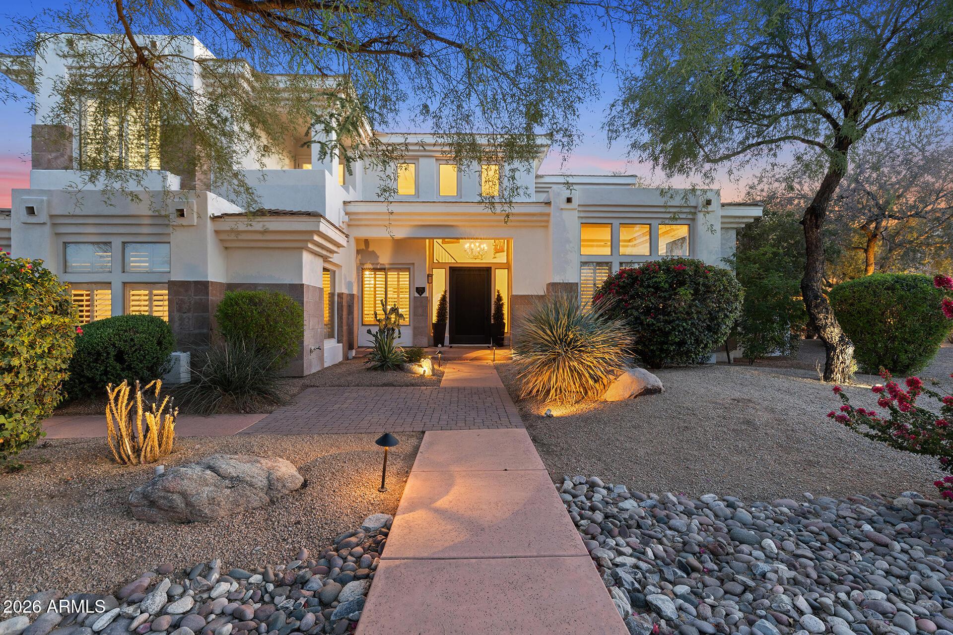 E Via De Luna Dr, Scottsdale, AZ 85255