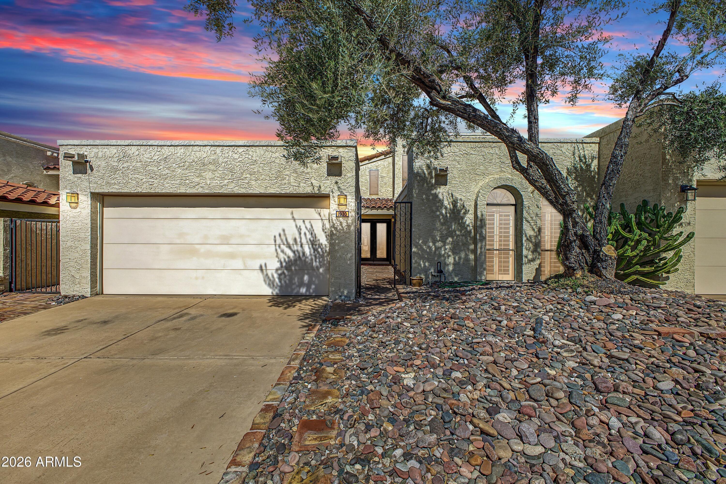 E Linger Ln, Phoenix, AZ 85020