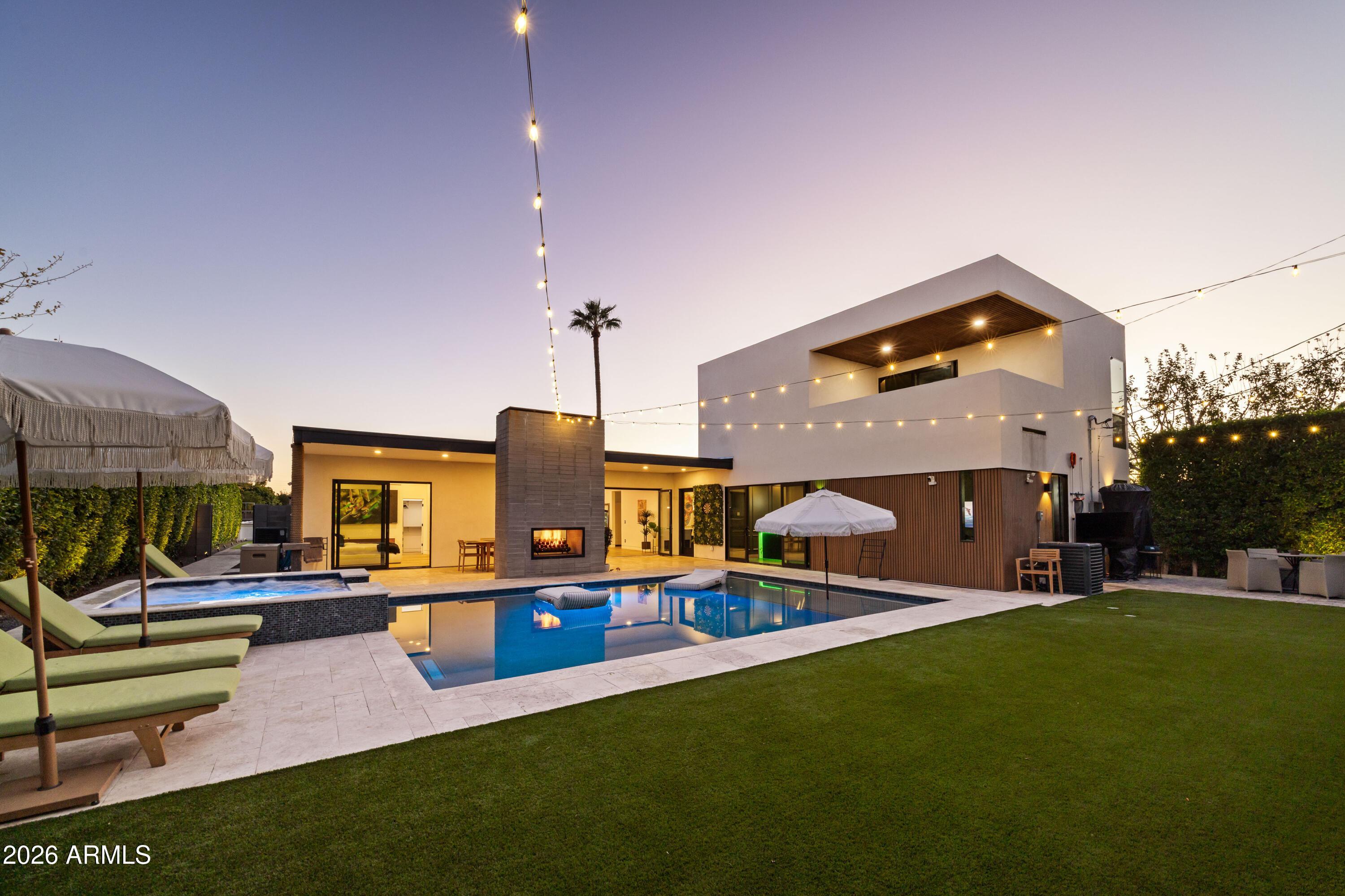 E Lewis Ave, Phoenix, AZ 85008