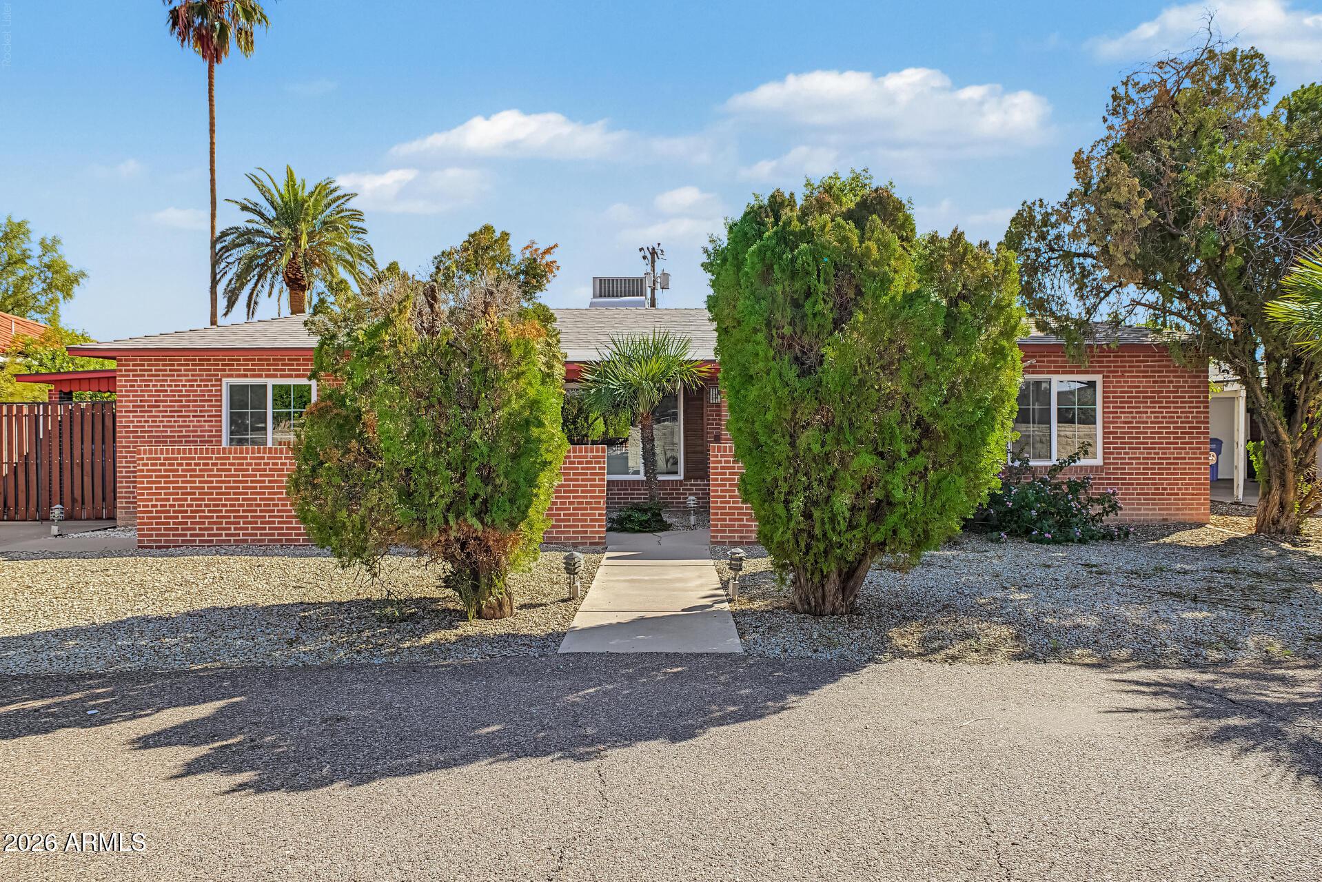 W Thomas Rd, Phoenix, AZ 85013
