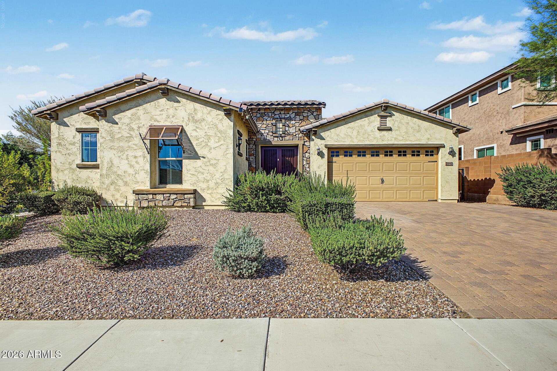 E La Costa Dr, Gilbert, AZ 85298