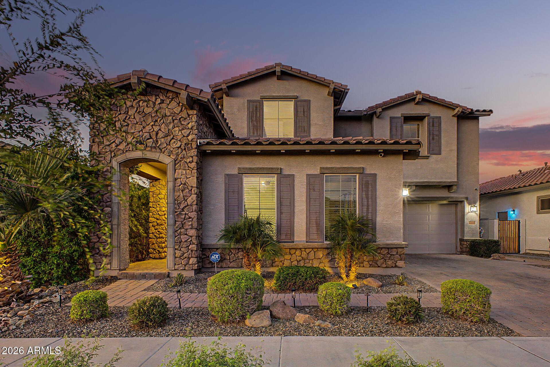 E Lawndale Pl, Queen Creek, AZ 85142