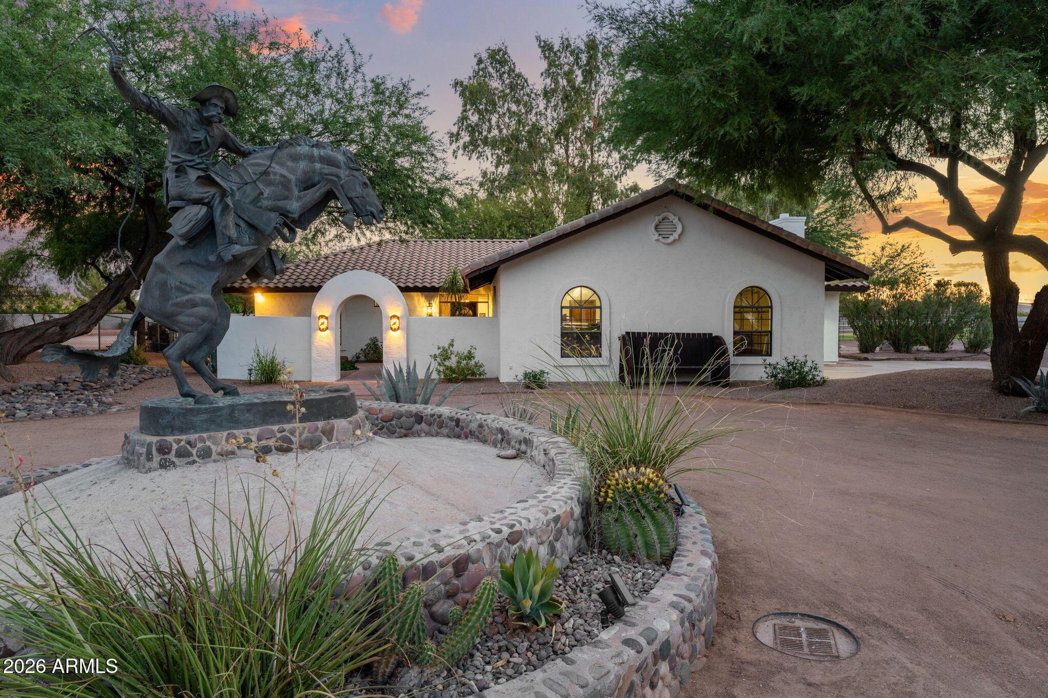 E Mesquite St, Gilbert, AZ 85296
