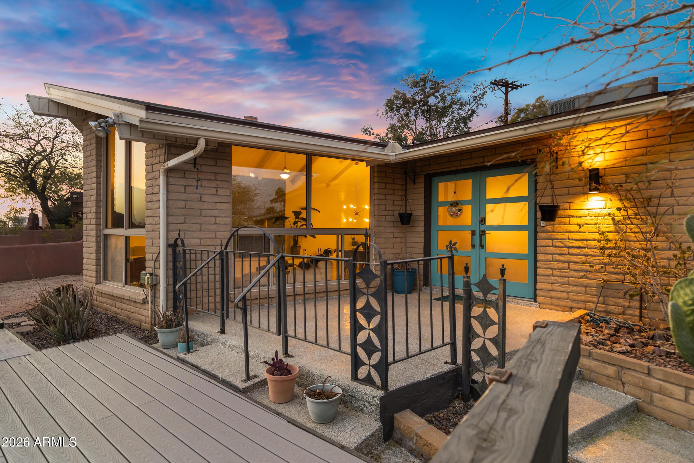 N 55th St, Phoenix, AZ 85008