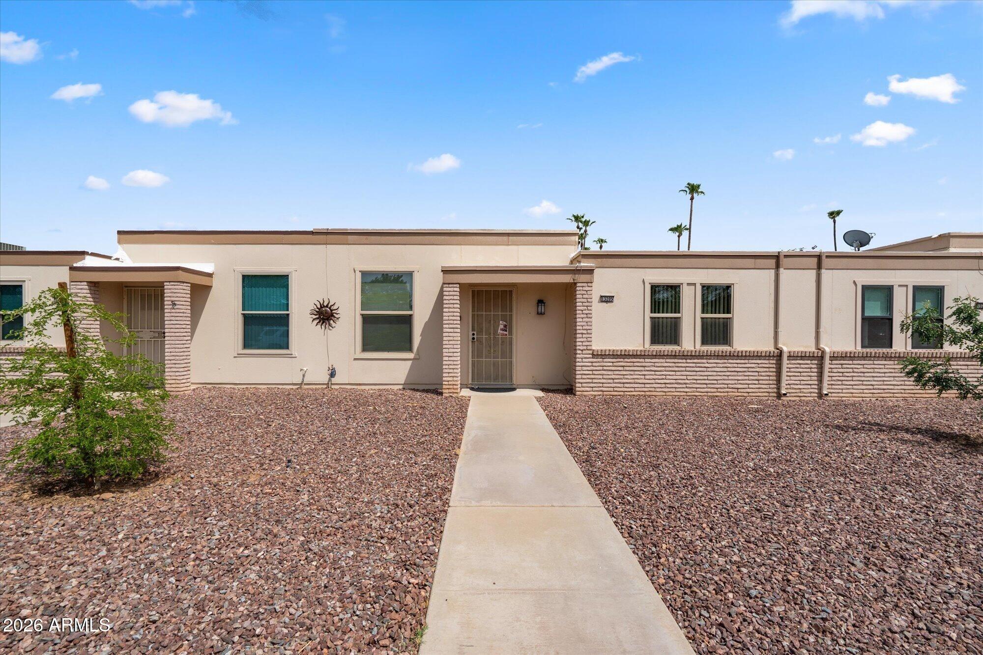 N 100th Ave, Sun City, AZ 85351