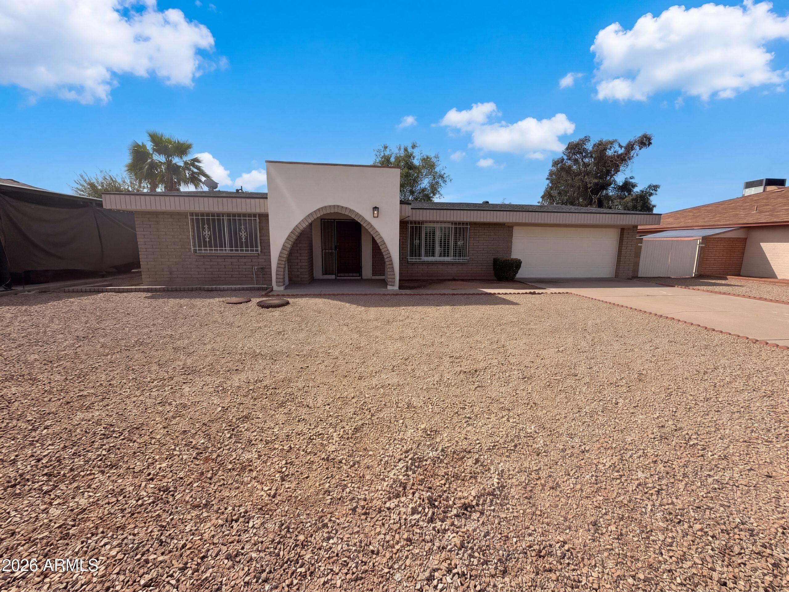 W Dahlia Dr, Glendale, AZ 85304