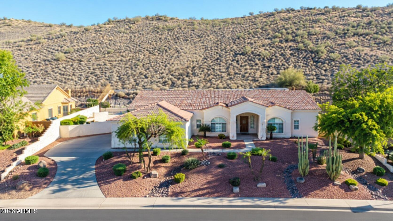 W Pinnacle Hill Dr, Glendale, AZ 85310