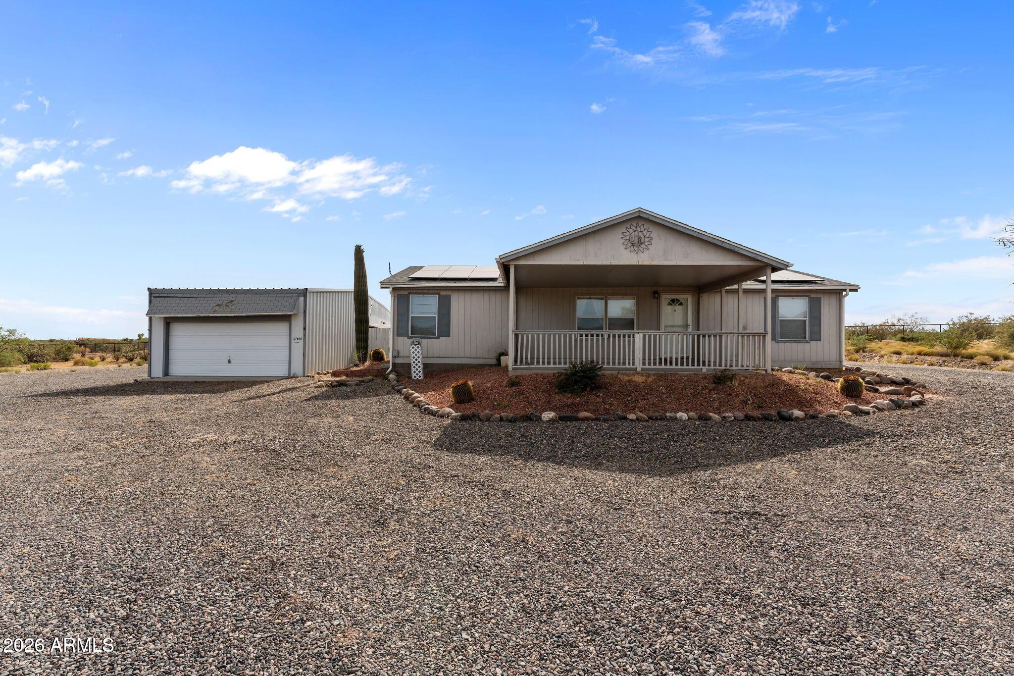 S Clydesdale Ave, Congress, AZ 85332
