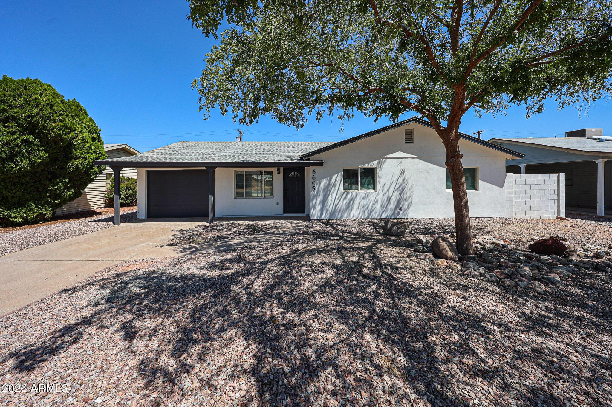 N 20th Ave, Phoenix, AZ 85015