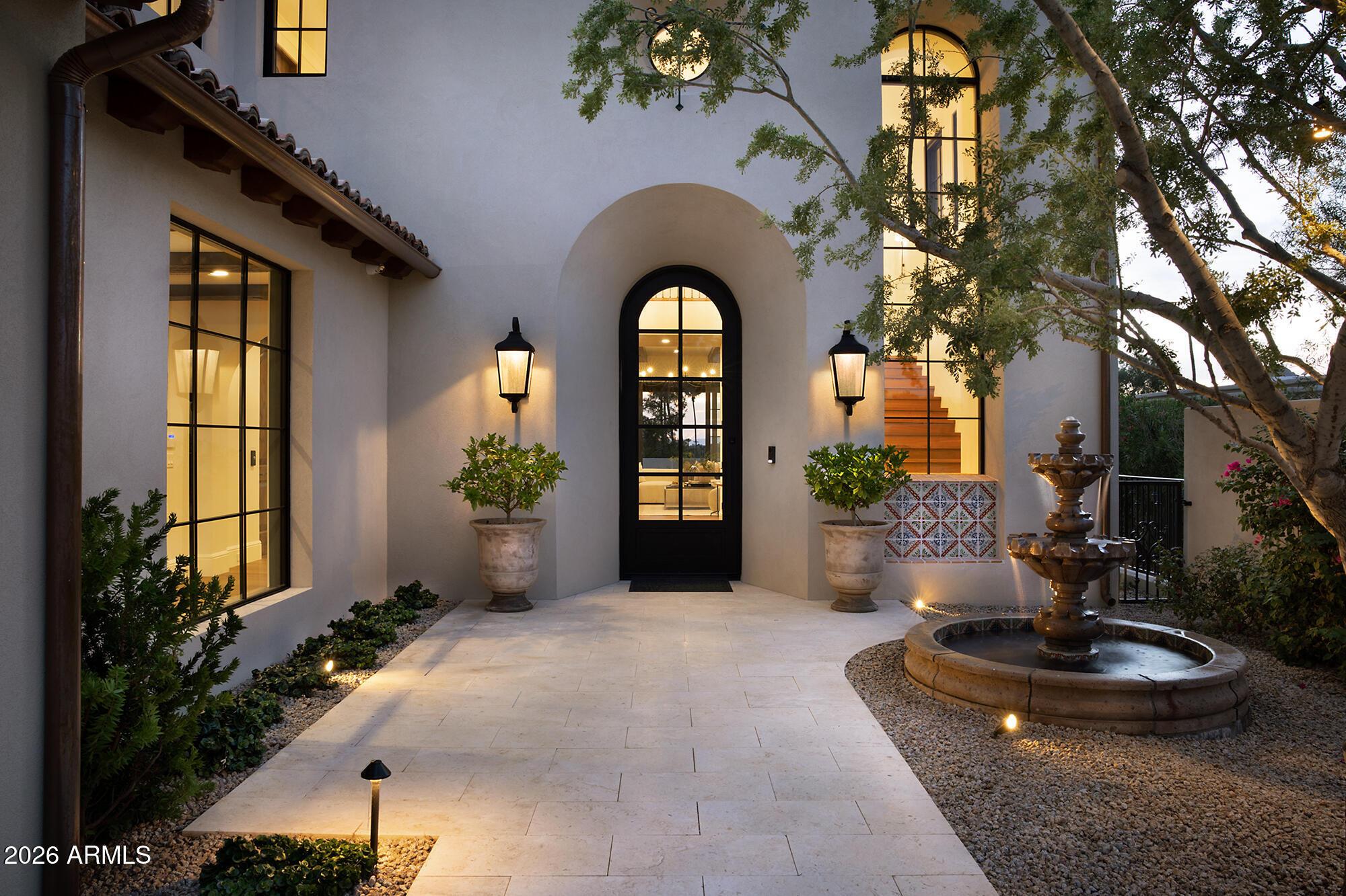 N Echo Canyon Ln, Phoenix, AZ 85018