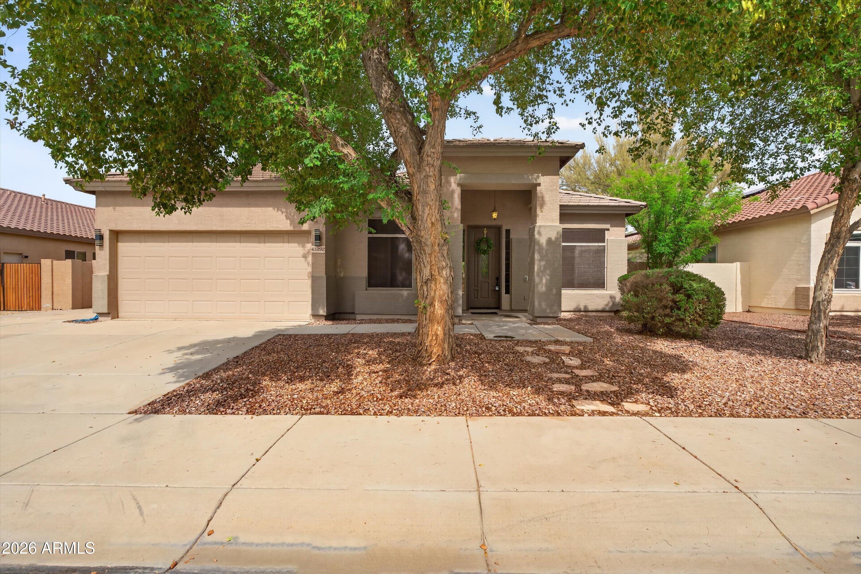 W Oakland Ct, Maricopa, AZ 85138