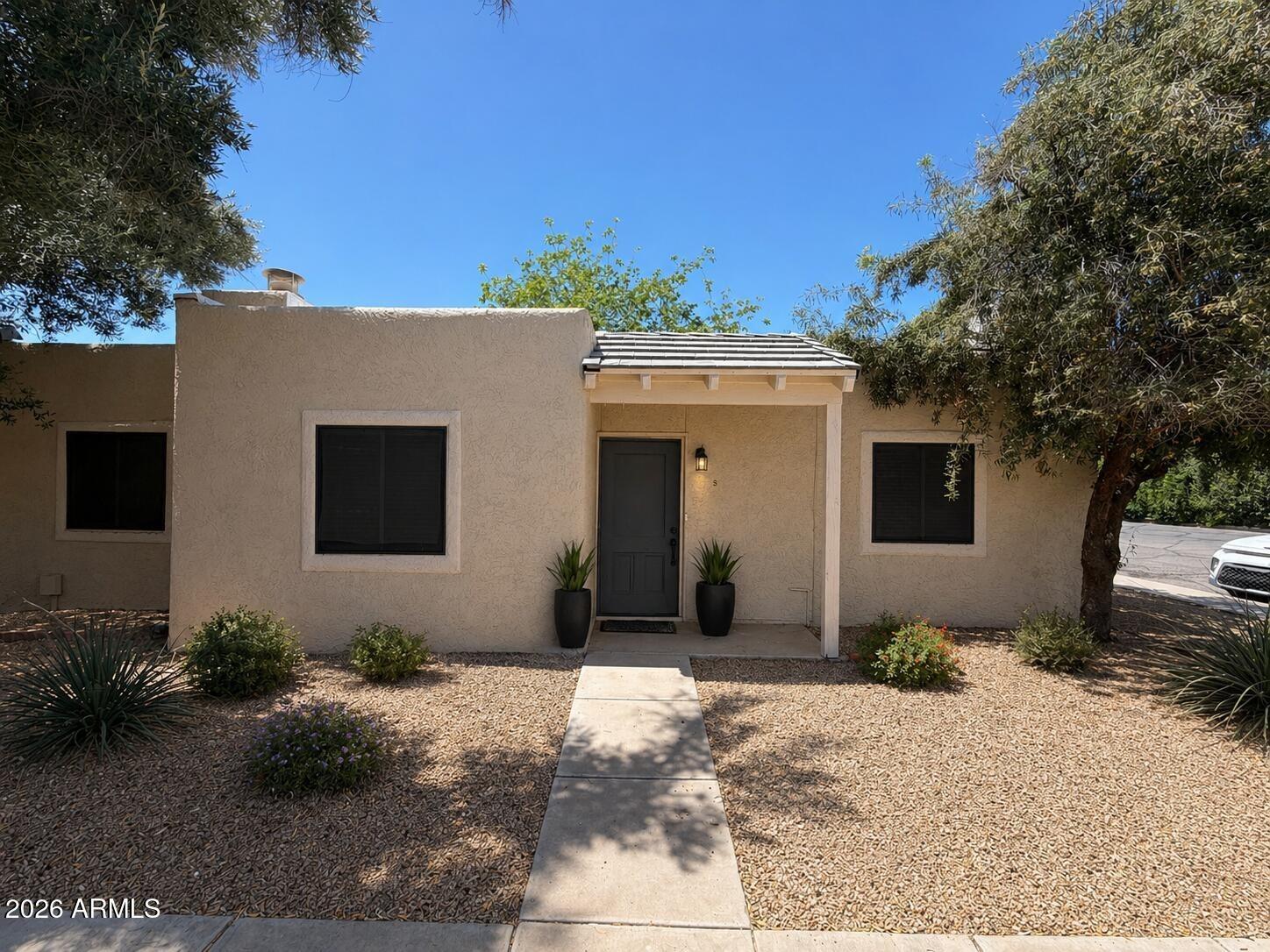 N 27th St, Phoenix, AZ 85032