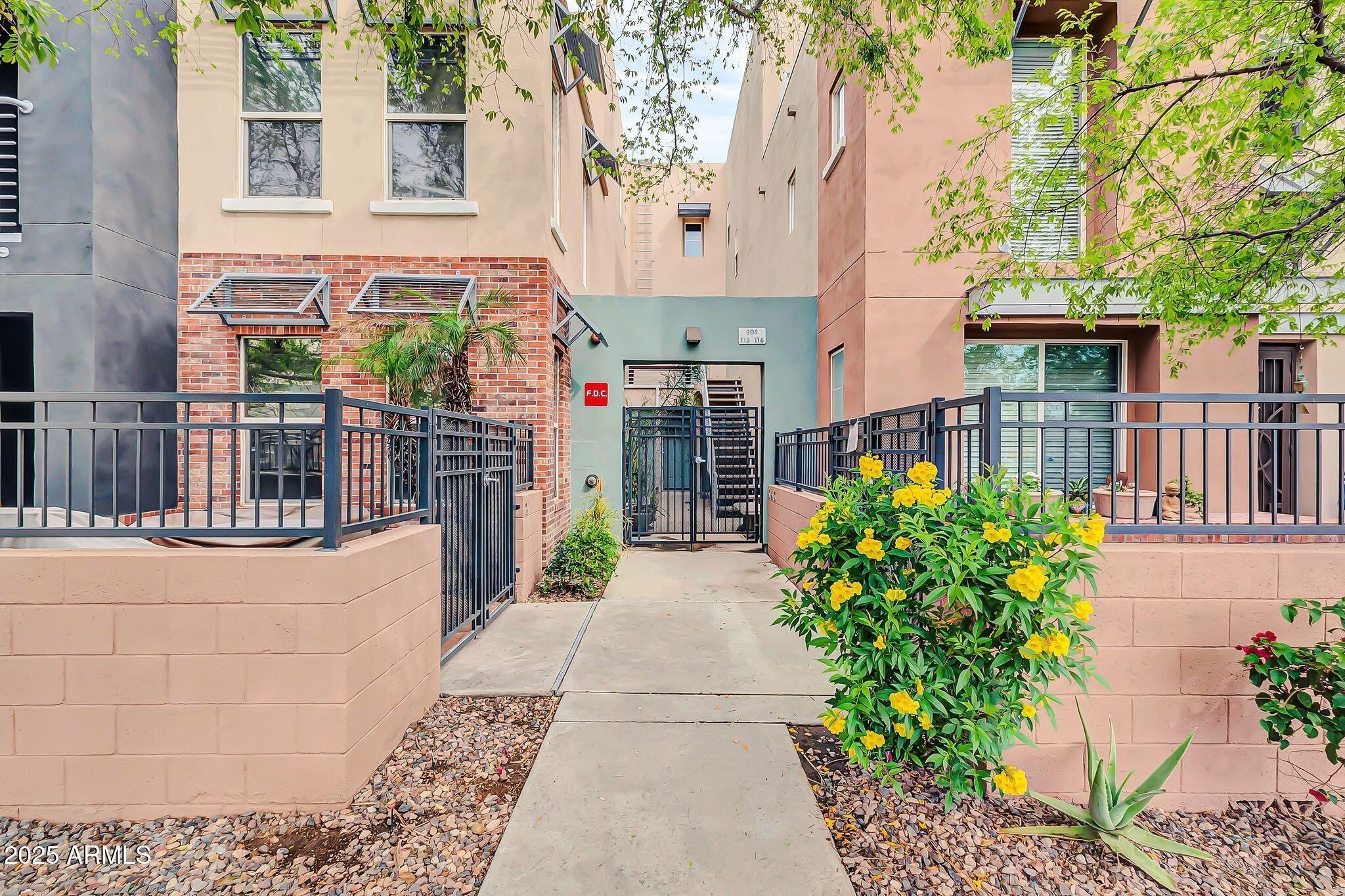 E Washington St, Phoenix, AZ 85034