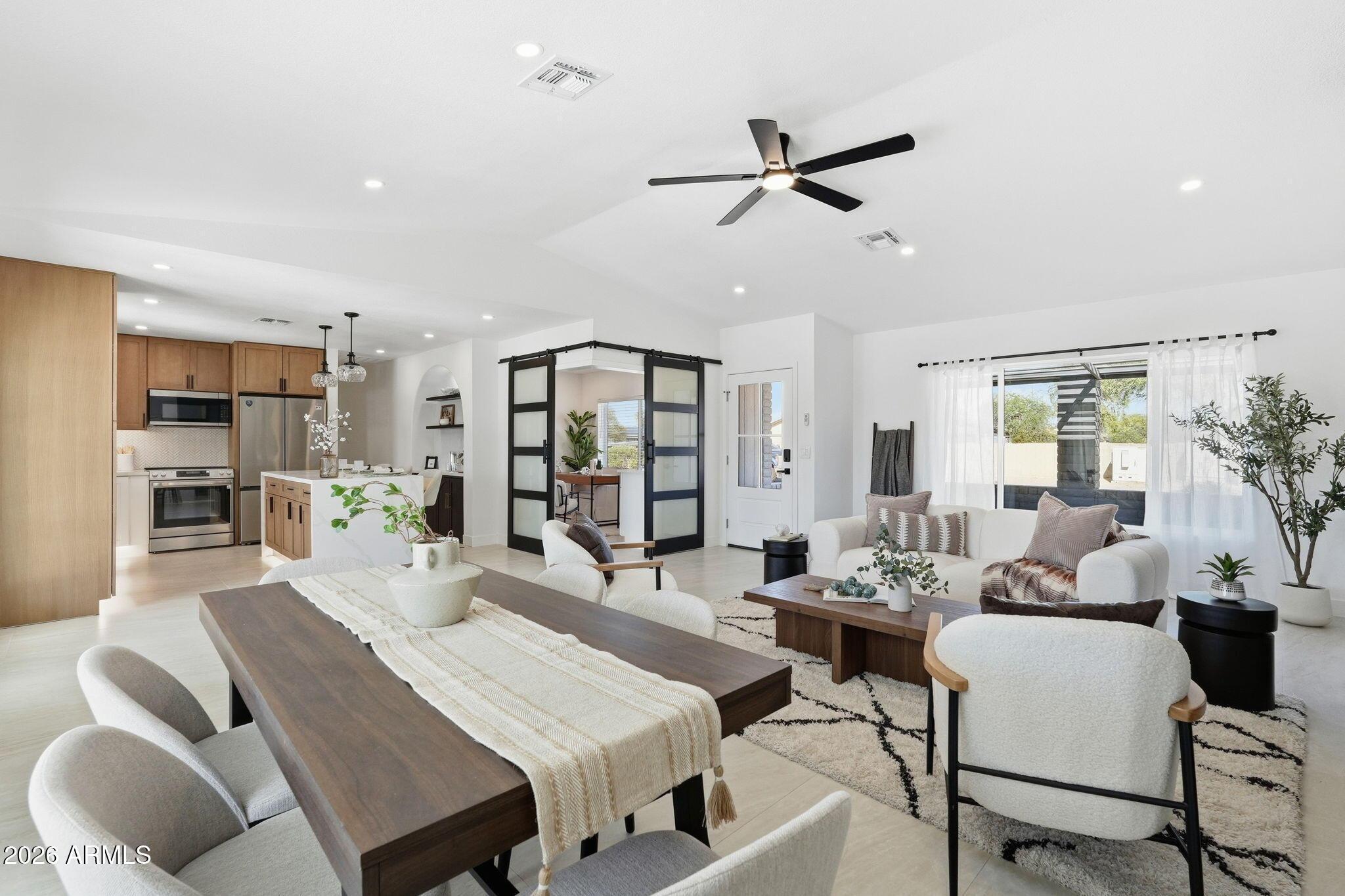 N 34th St, Phoenix, AZ 85032
