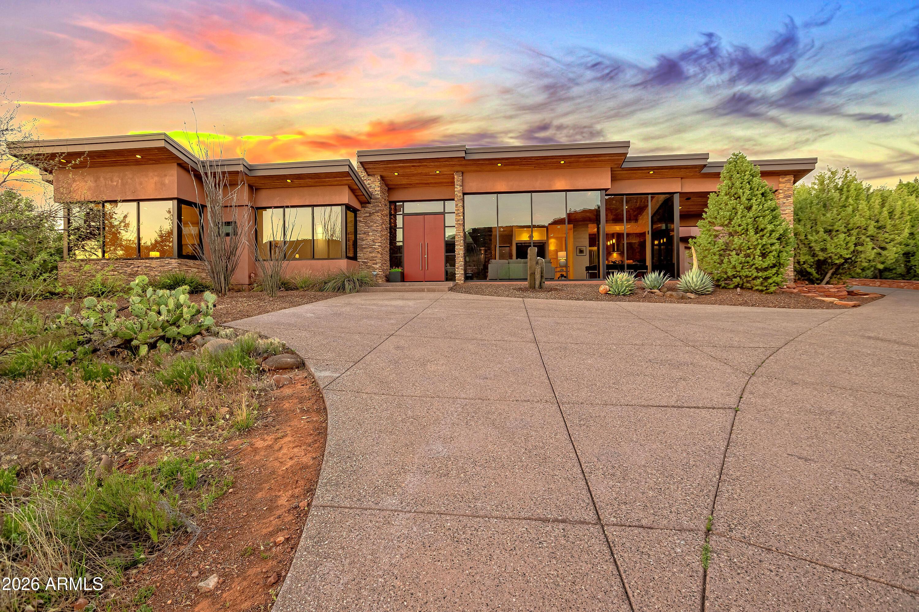 Cross Creek Cir, Sedona, AZ 86336