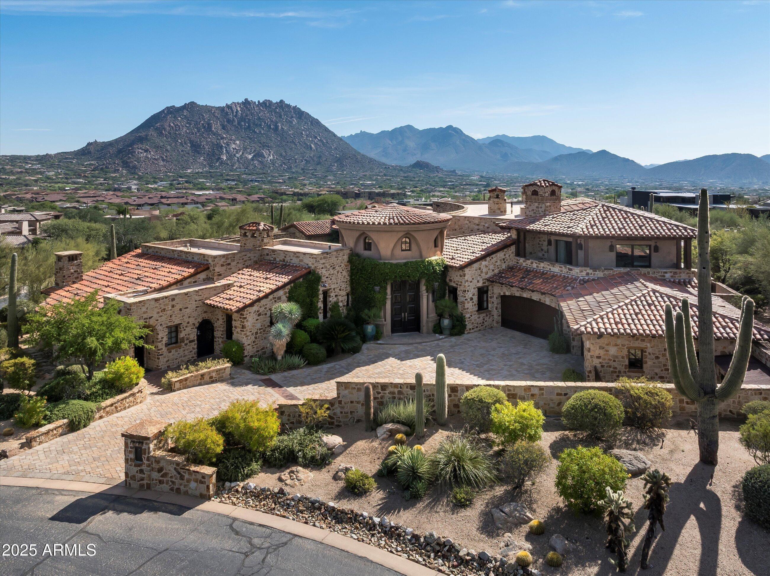 E Cavedale Dr, Scottsdale, AZ 85262