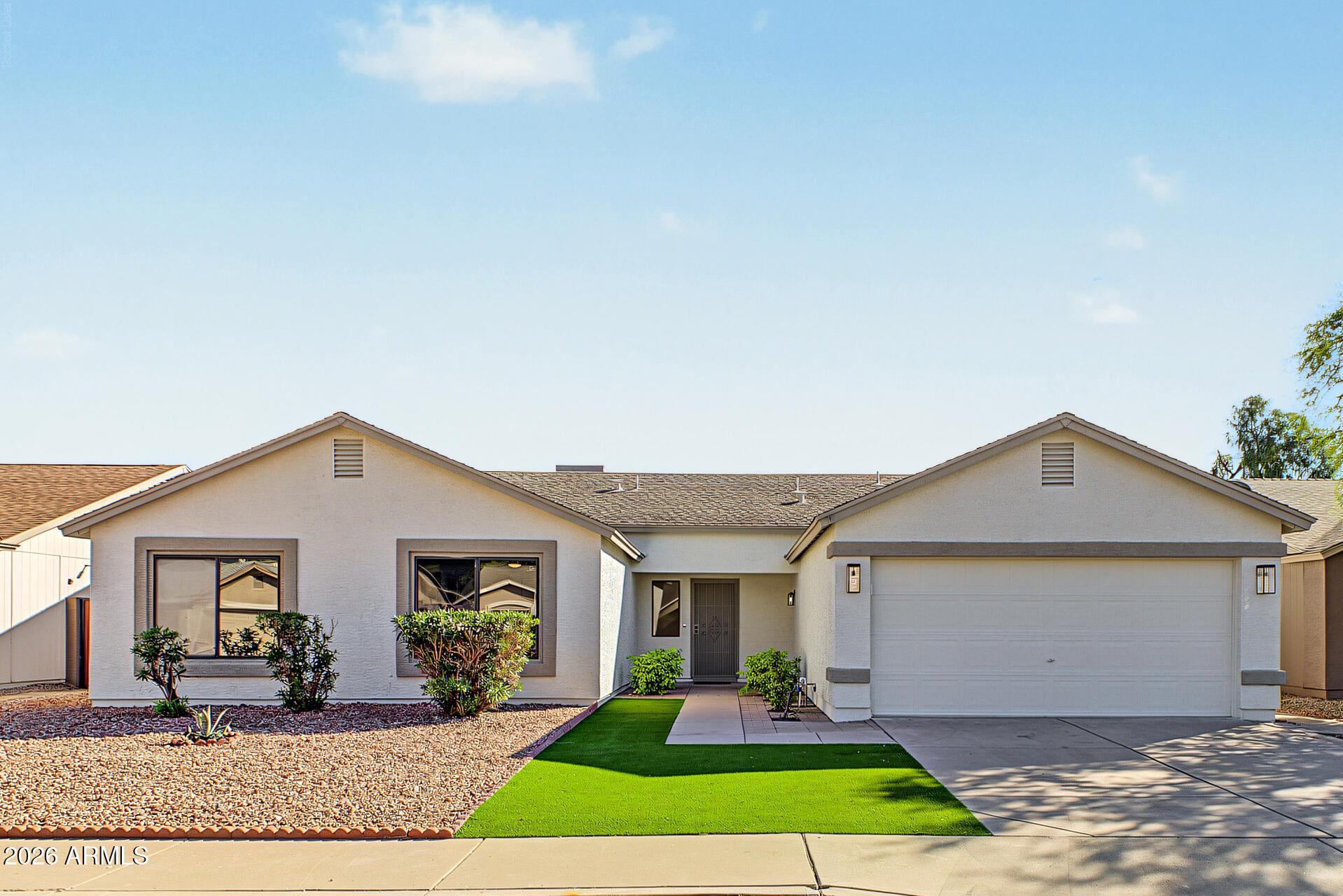 W Country Club Ter, Phoenix, AZ 85027