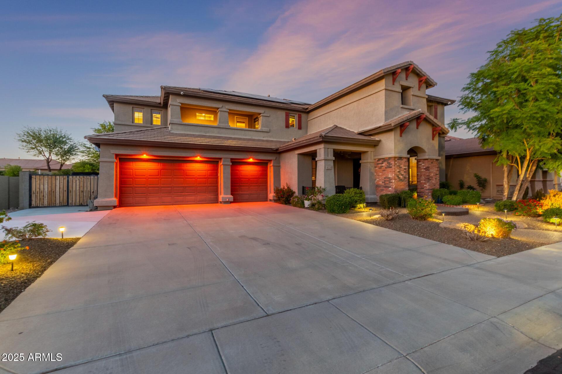 N Hickok Trl, Phoenix, AZ 85086