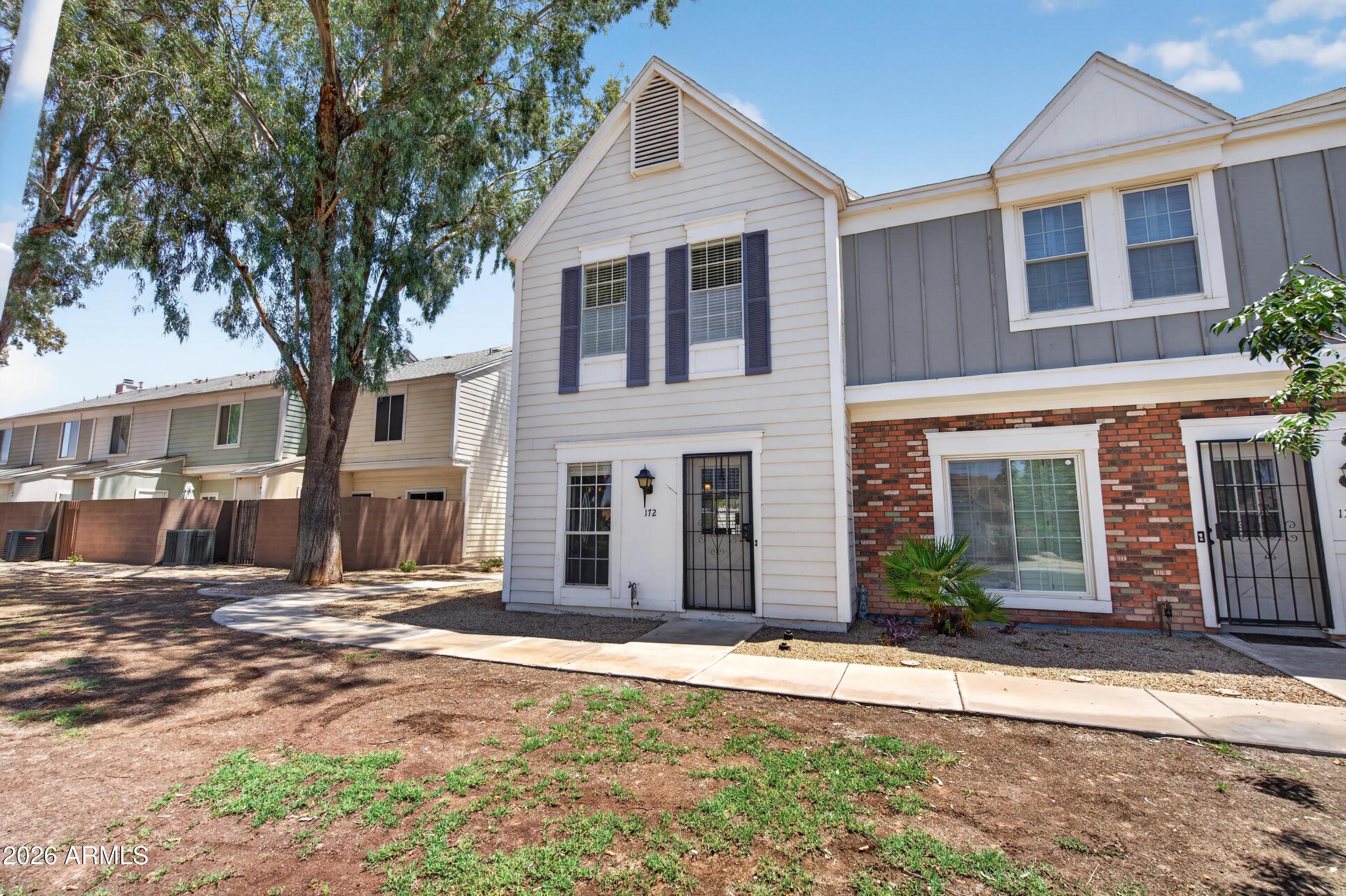 N Saba St, Chandler, AZ 85225