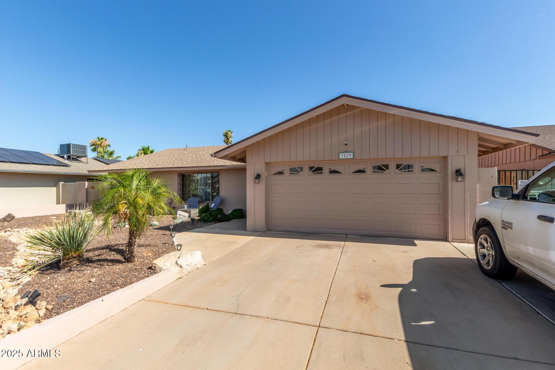 W Saint Moritz Ln, Phoenix, AZ 85053