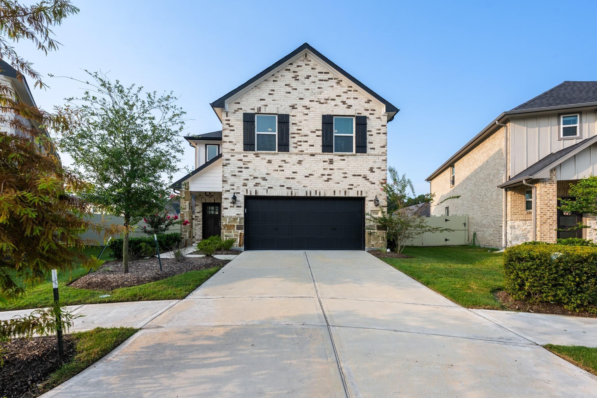 Grooveburr Ct, Conroe, TX 77385