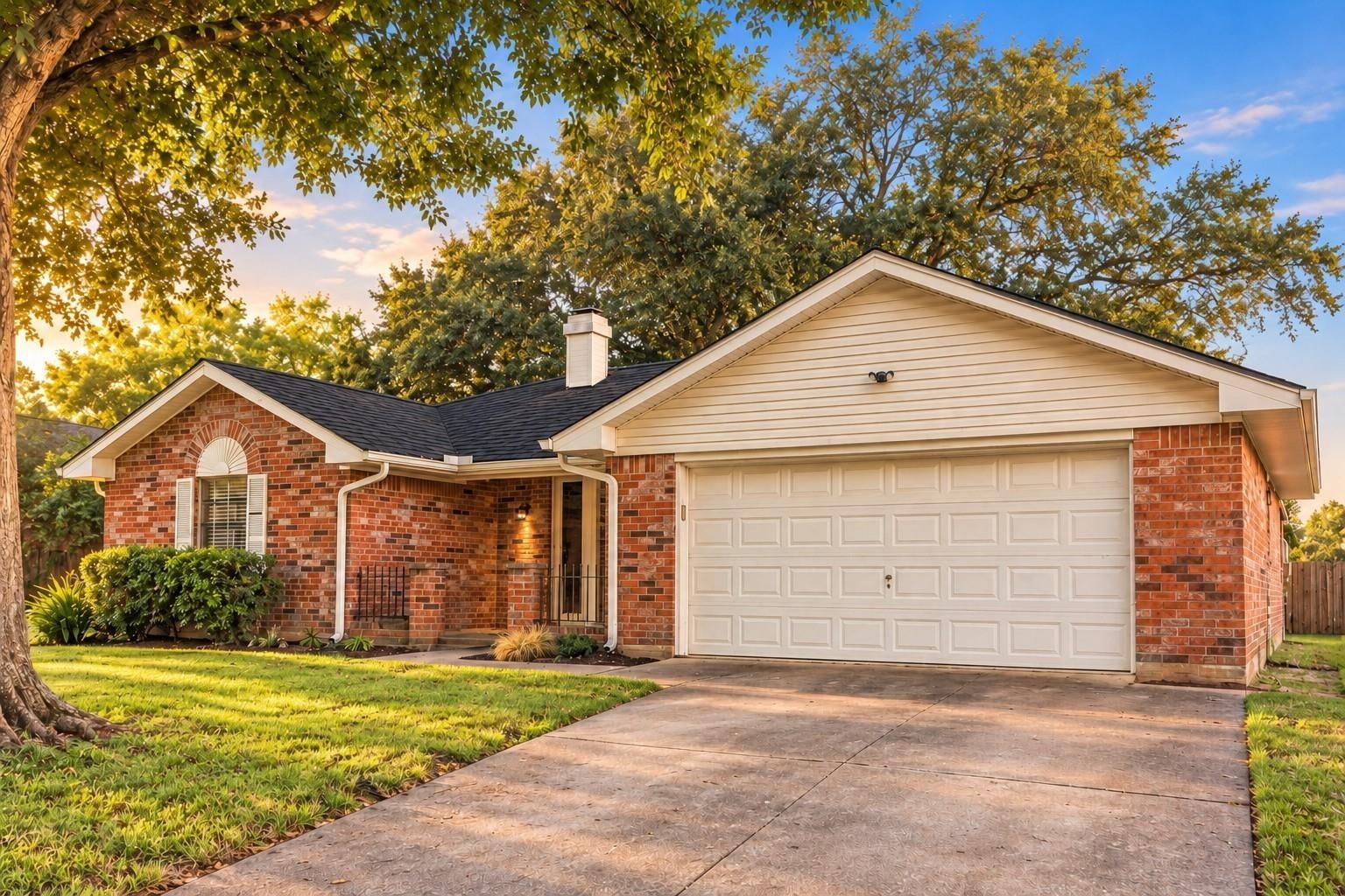 Longhorn Dr, Baytown, TX 77521