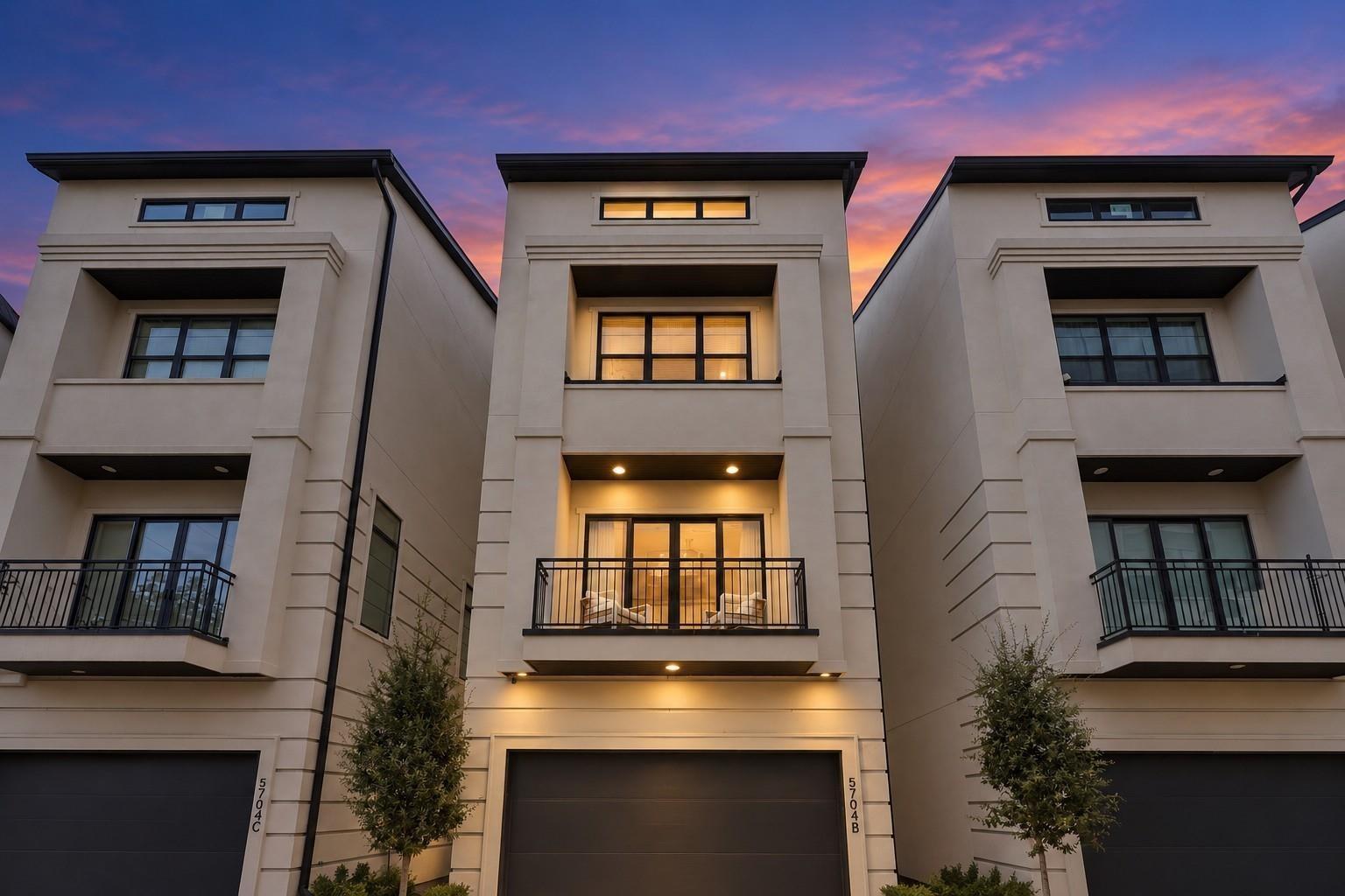 Fairdale Ln, Houston, TX 77057